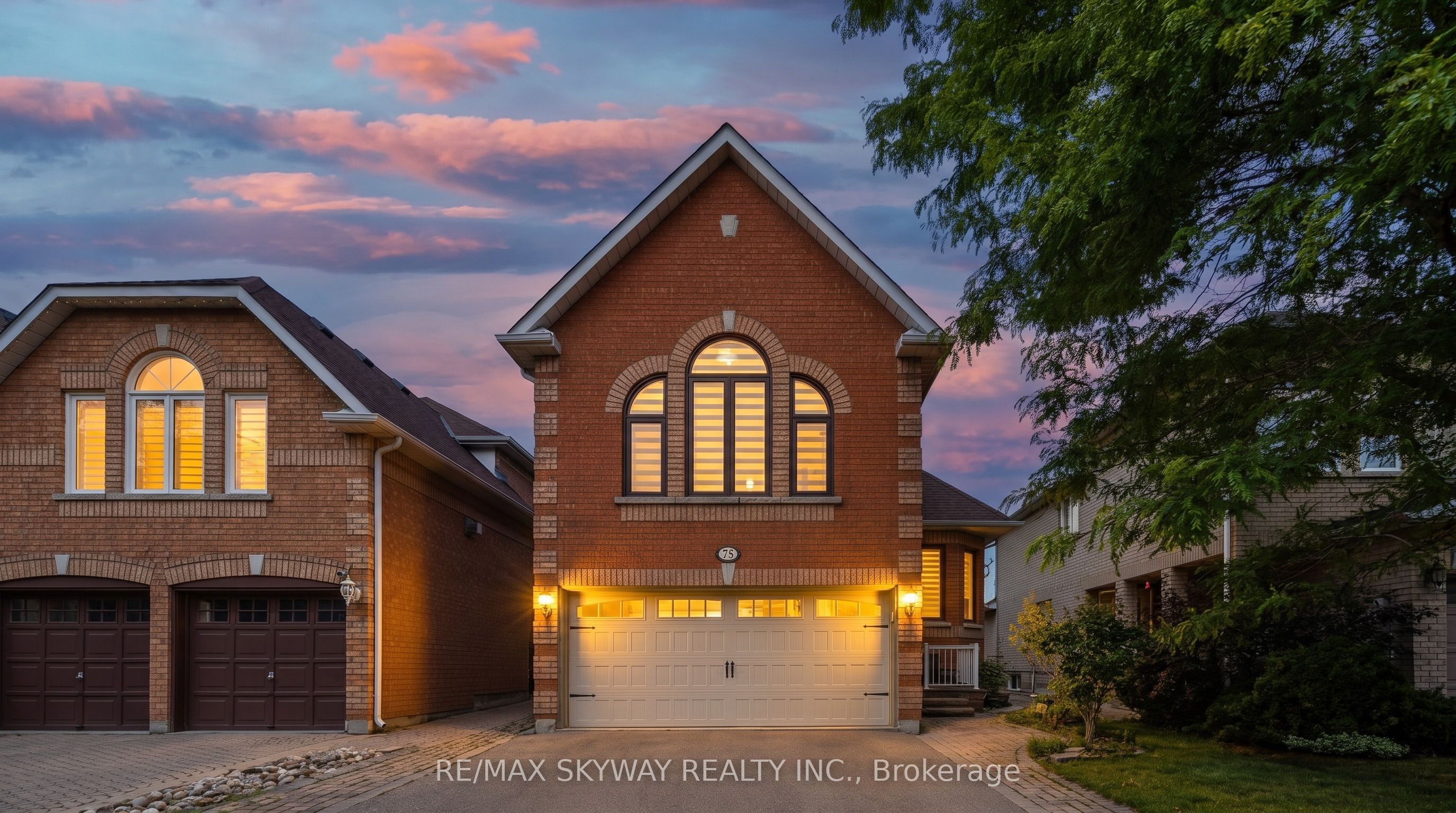 25 Woodcreek Drive, Brampton, ON L6Z 4V5 photo 2