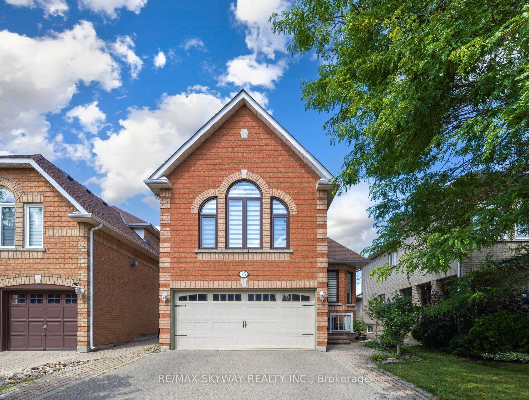 25 Woodcreek Drive, Brampton, ON L6Z 4V5 photo 3