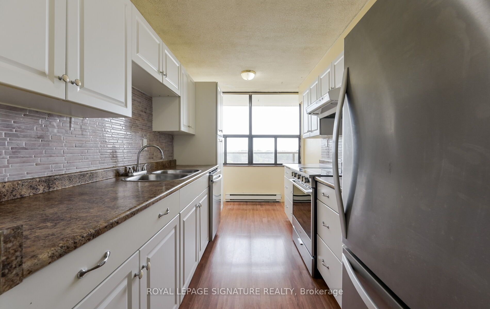 4 Kings Cross Road 801, Brampton, ON L6T 3X8 photo 5