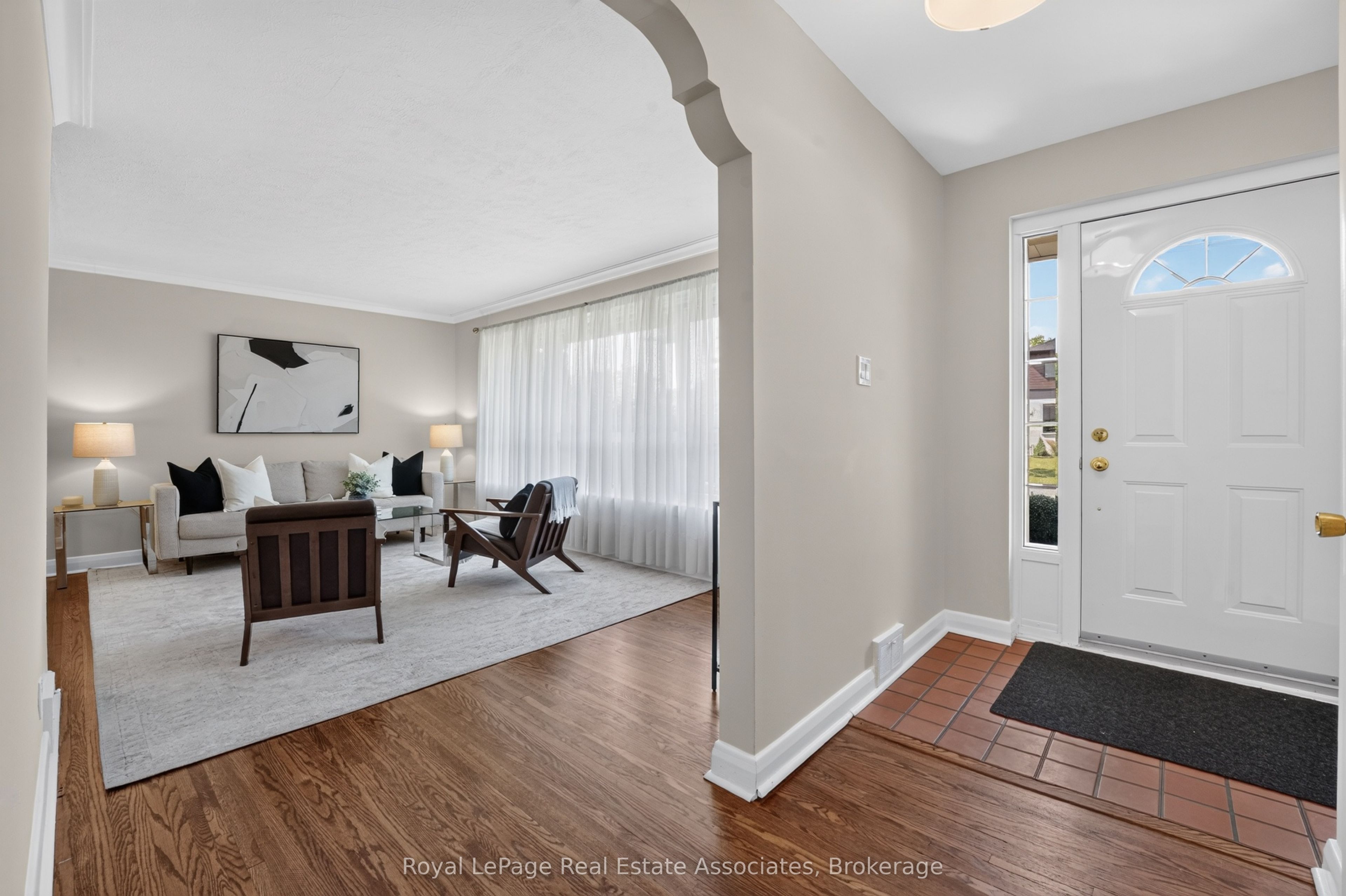 7 Greening Crescent, Toronto, ON M9A 1N9 photo 5