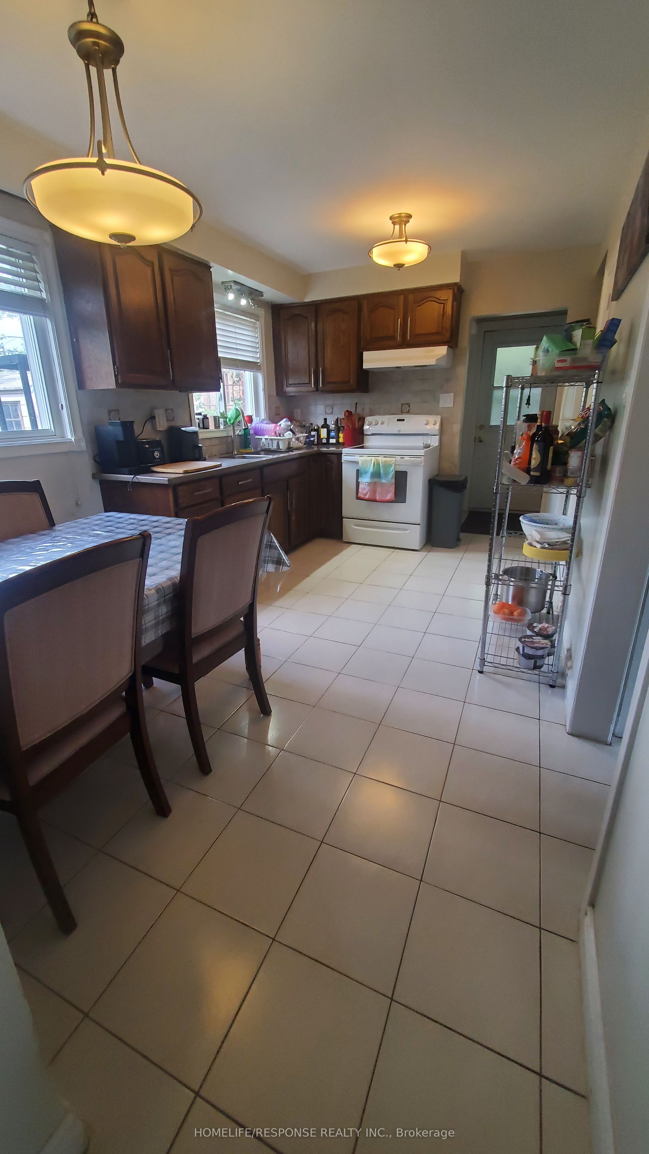 114 ARDWICK Boulevard, Toronto, ON M9M 1W2 photo 4