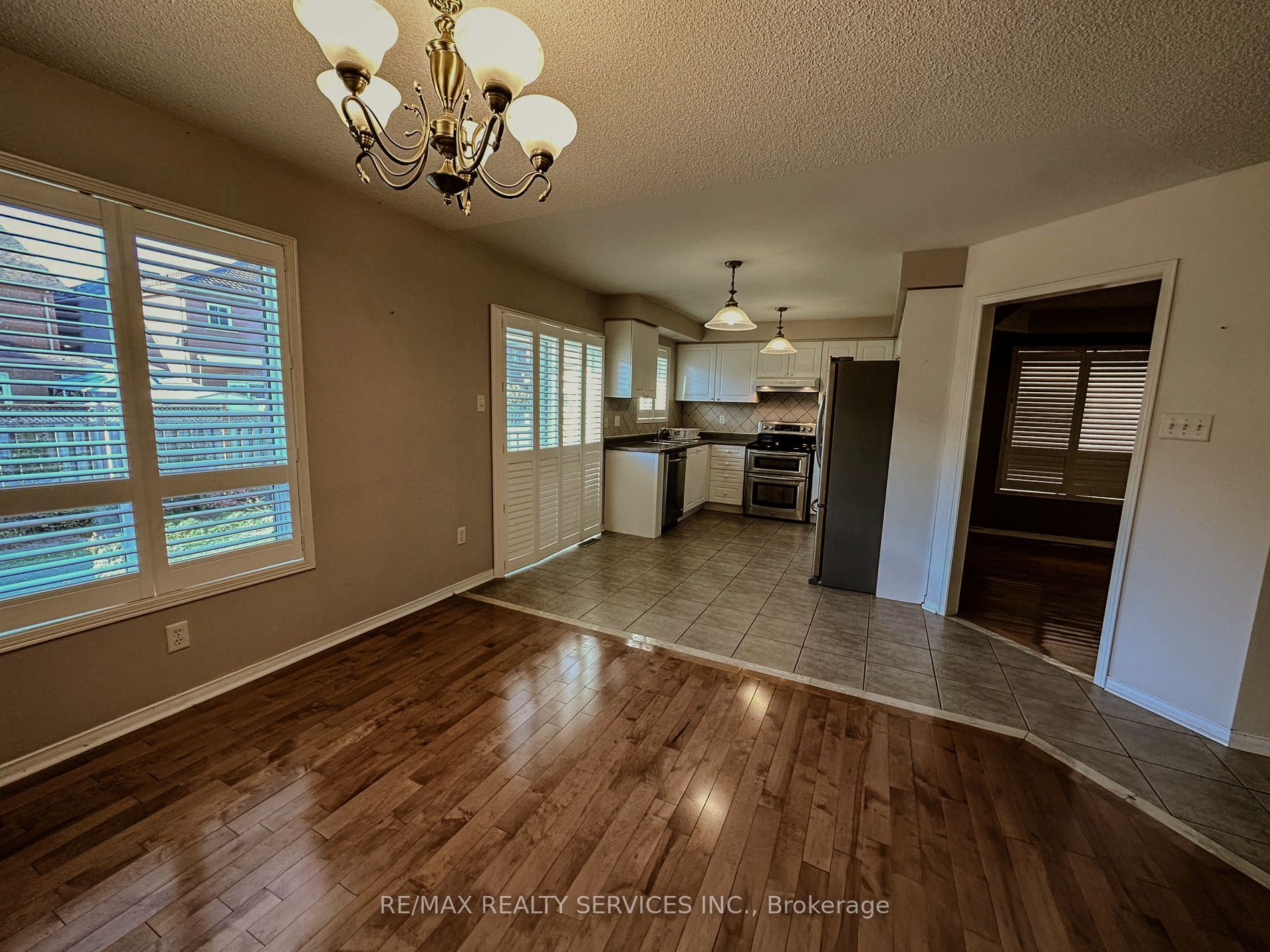 41 Sandyshores Drive, Brampton, ON L6R 2H2 photo 5