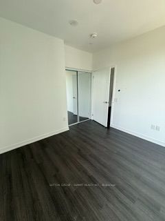 4010 Eglinton Avenue W 1807, Toronto, ON M9A 0G5 photo 3