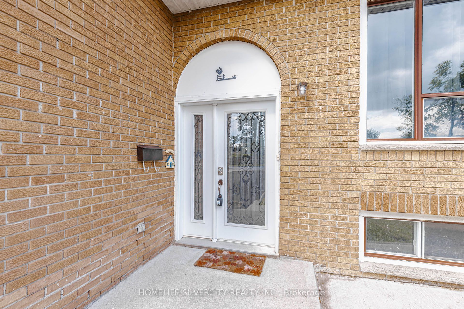 3701 Keenan Crescent, Mississauga, ON L4T 3M1 photo 5
