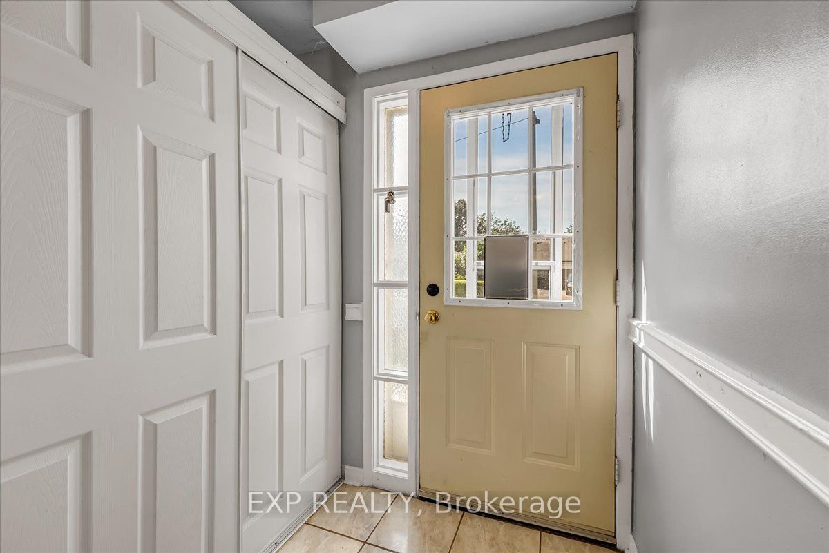 3313 Acala Crescent, Mississauga, ON L5A 3E4 photo 5