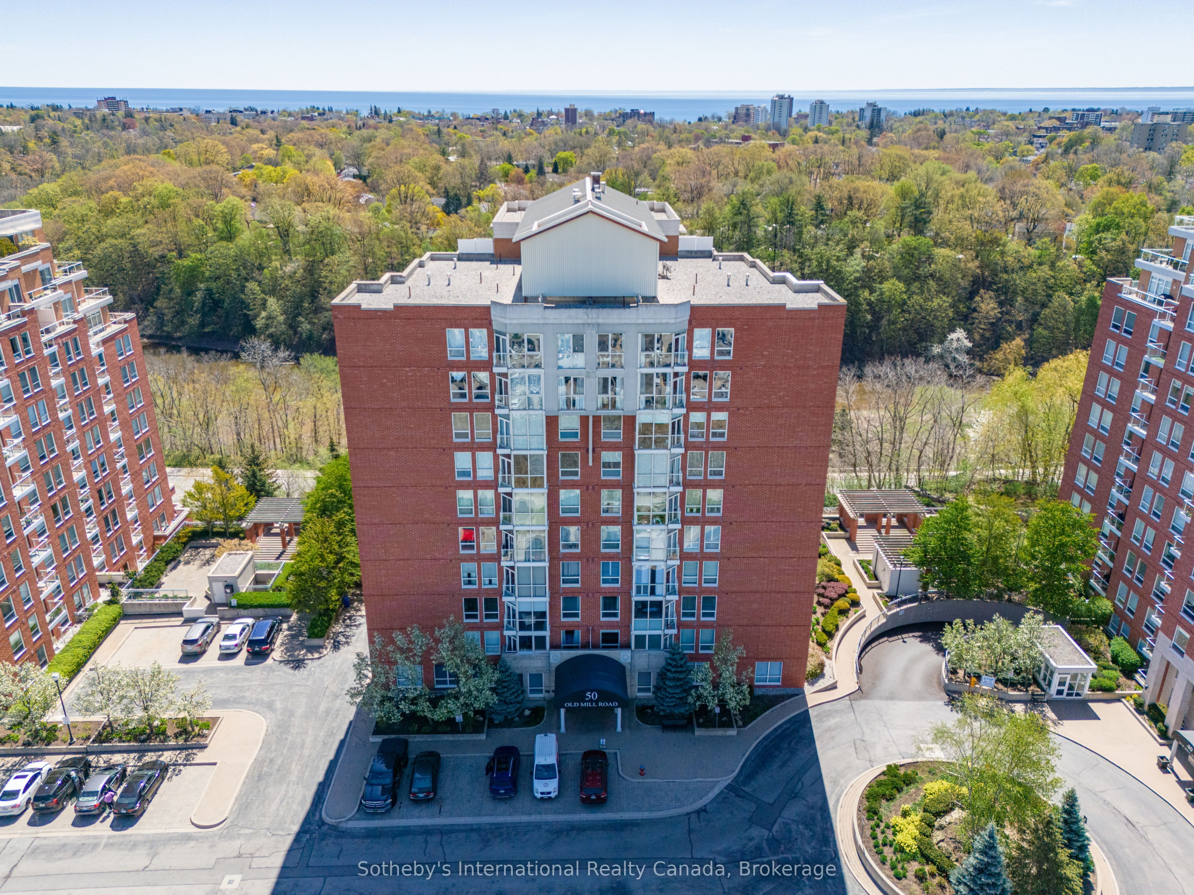 50 Old Mill Road 901, Oakville, ON L6J 7W1 photo 3