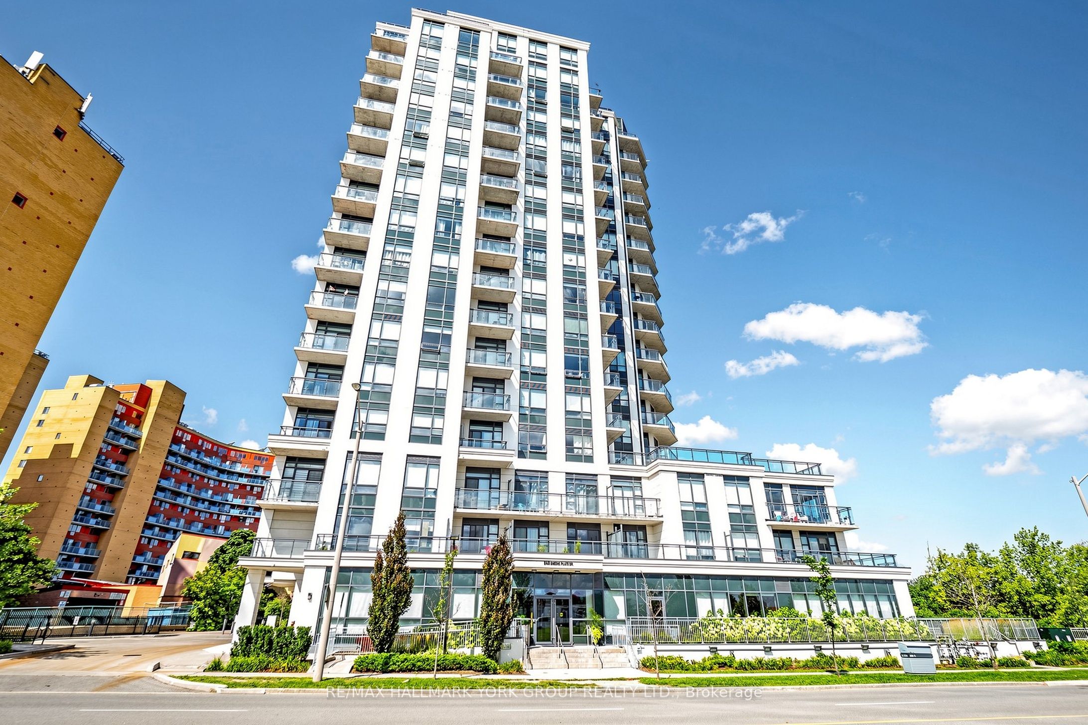 840 Queen's Plate Drive 612, Toronto, ON M9W 0E7 photo 2