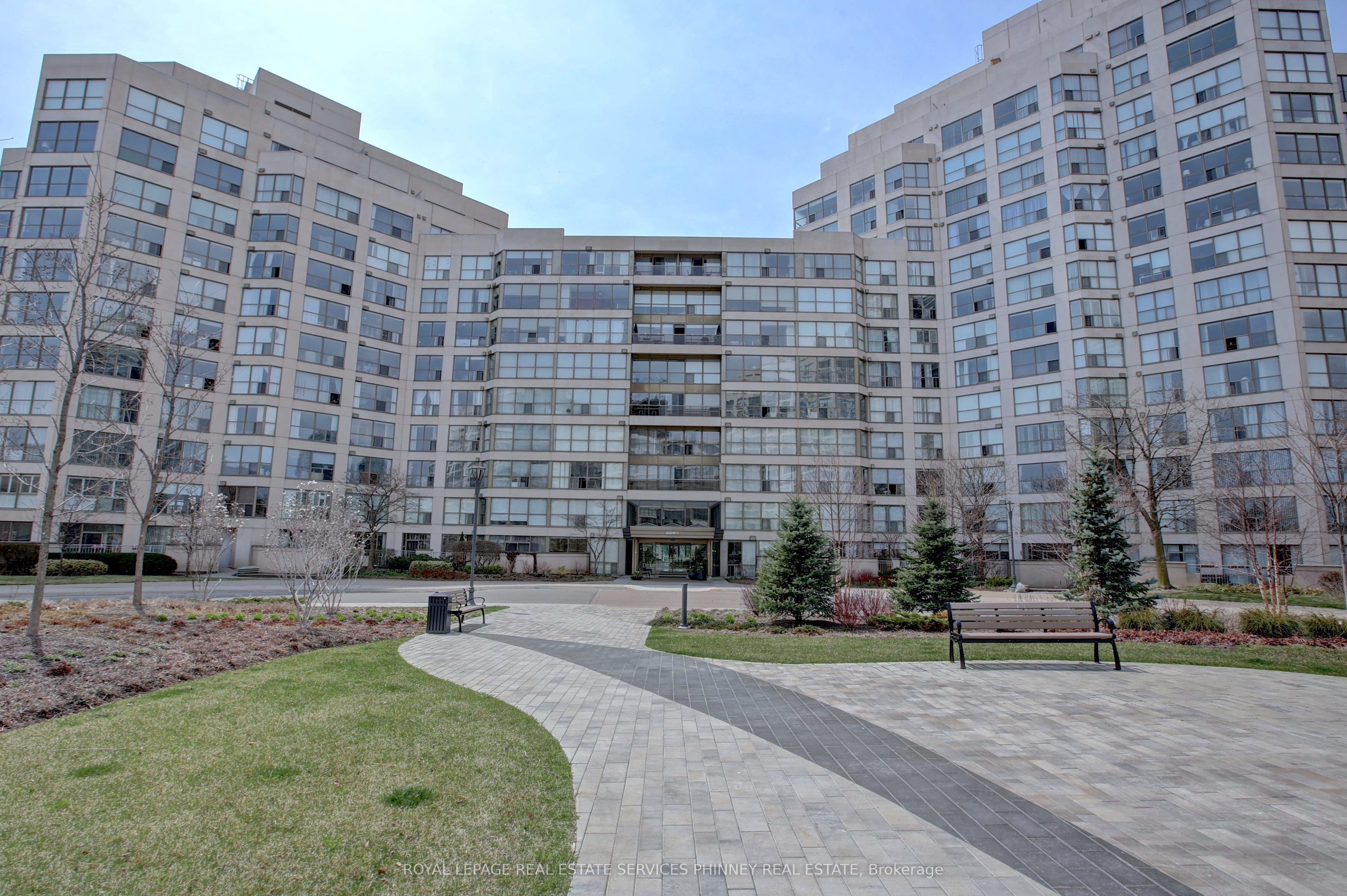 2267 Lake Shore Boulevard 802, Toronto, ON M8V 3X2
