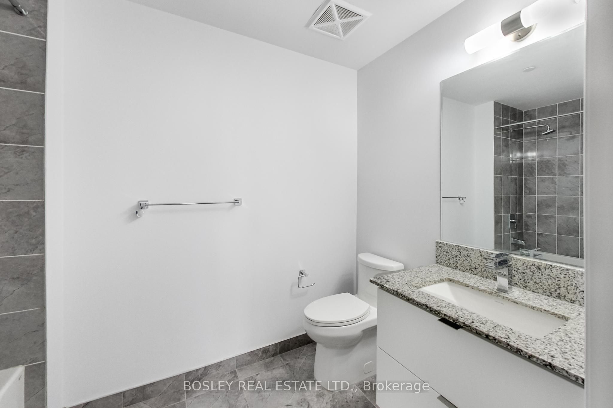 36 Elm Drive W 704, Mississauga, ON L5B 0N3 photo 5