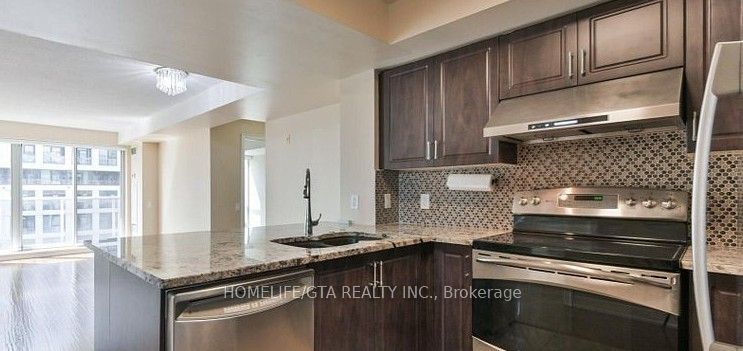 1040 The Queensway Avenue 710, Toronto, ON M8Z 1P7 photo 5