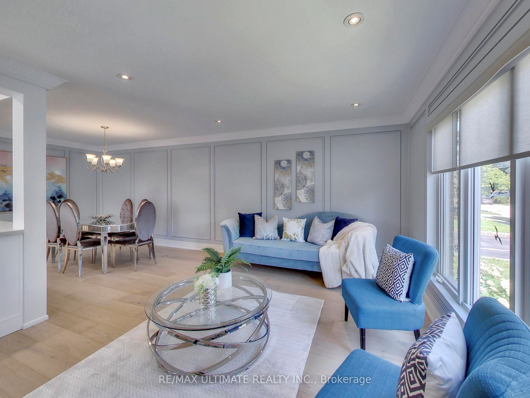 3626 Anniversary Road, Mississauga, ON L5C 2G1 photo 2