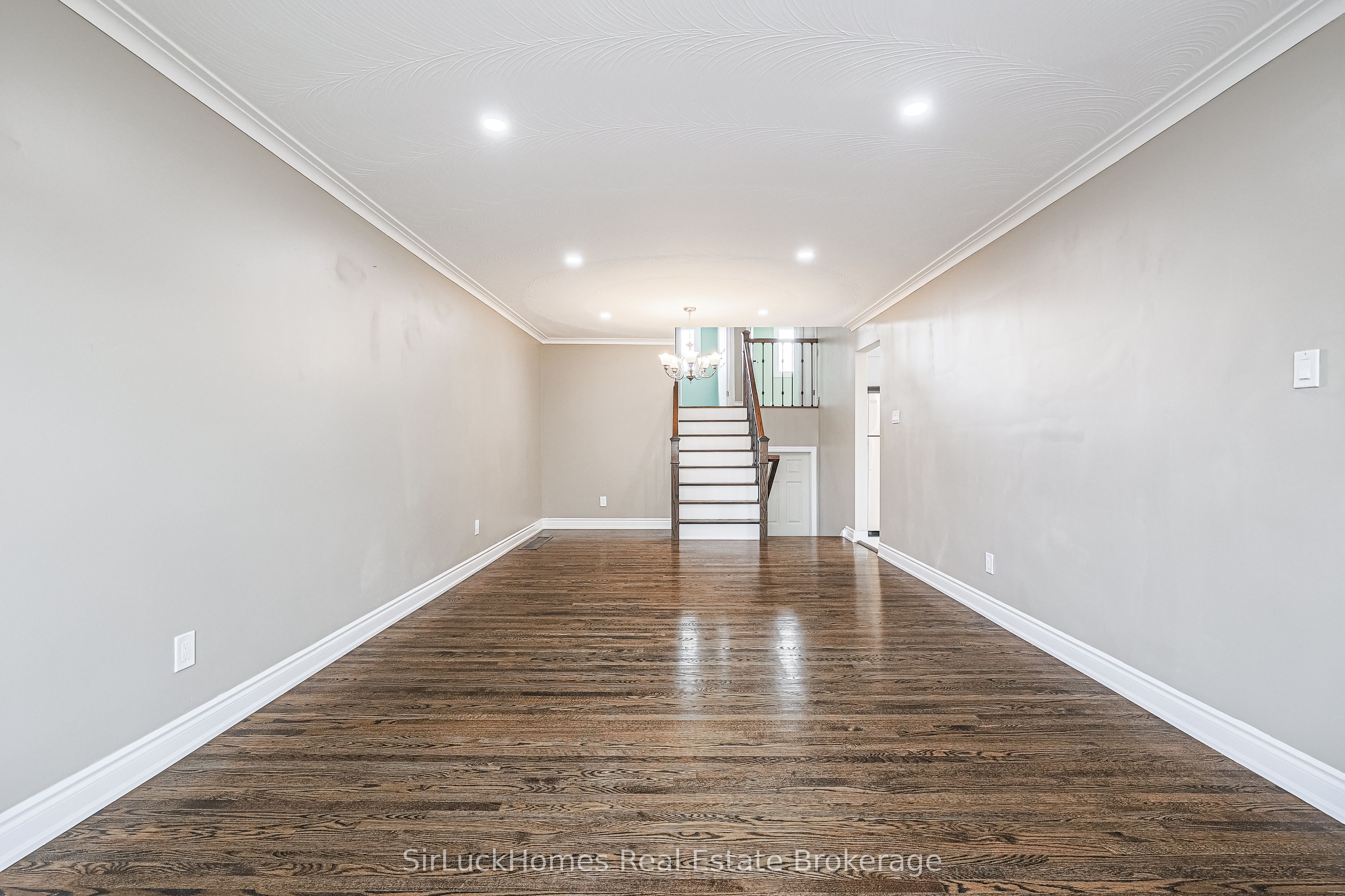 52 Dellbrook Crescent, Toronto, ON M9L 1E2 photo 5
