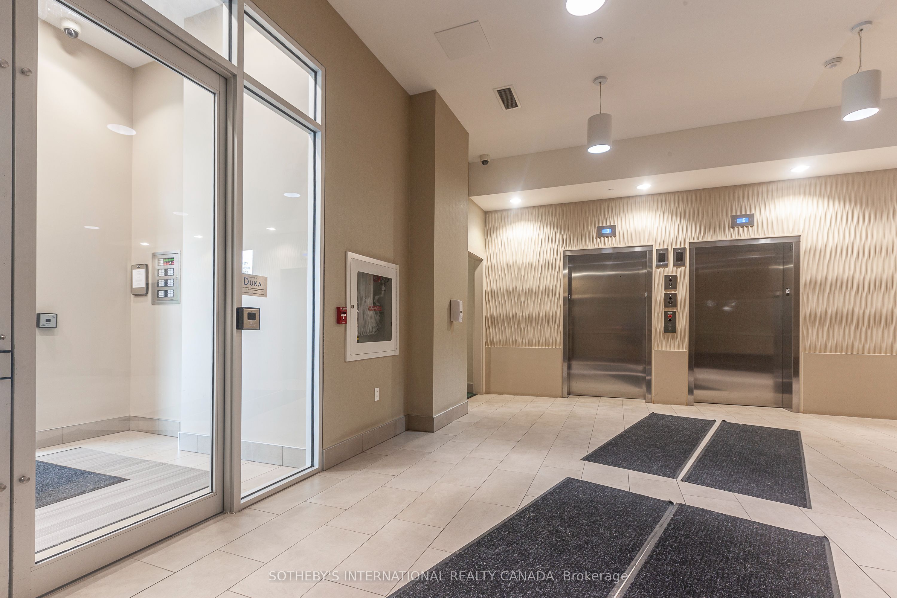 216 Oak Park Boulevard 315, Oakville, ON L6H 0K3 photo 5