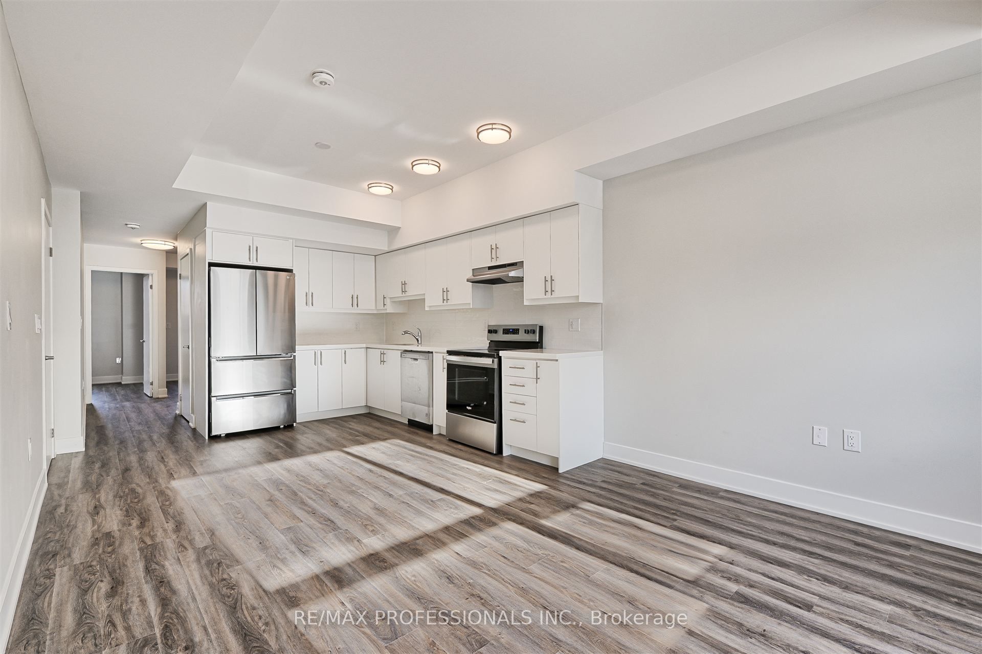 62 Dixfield Drive 113, Toronto, ON M9C 3W1 photo 3