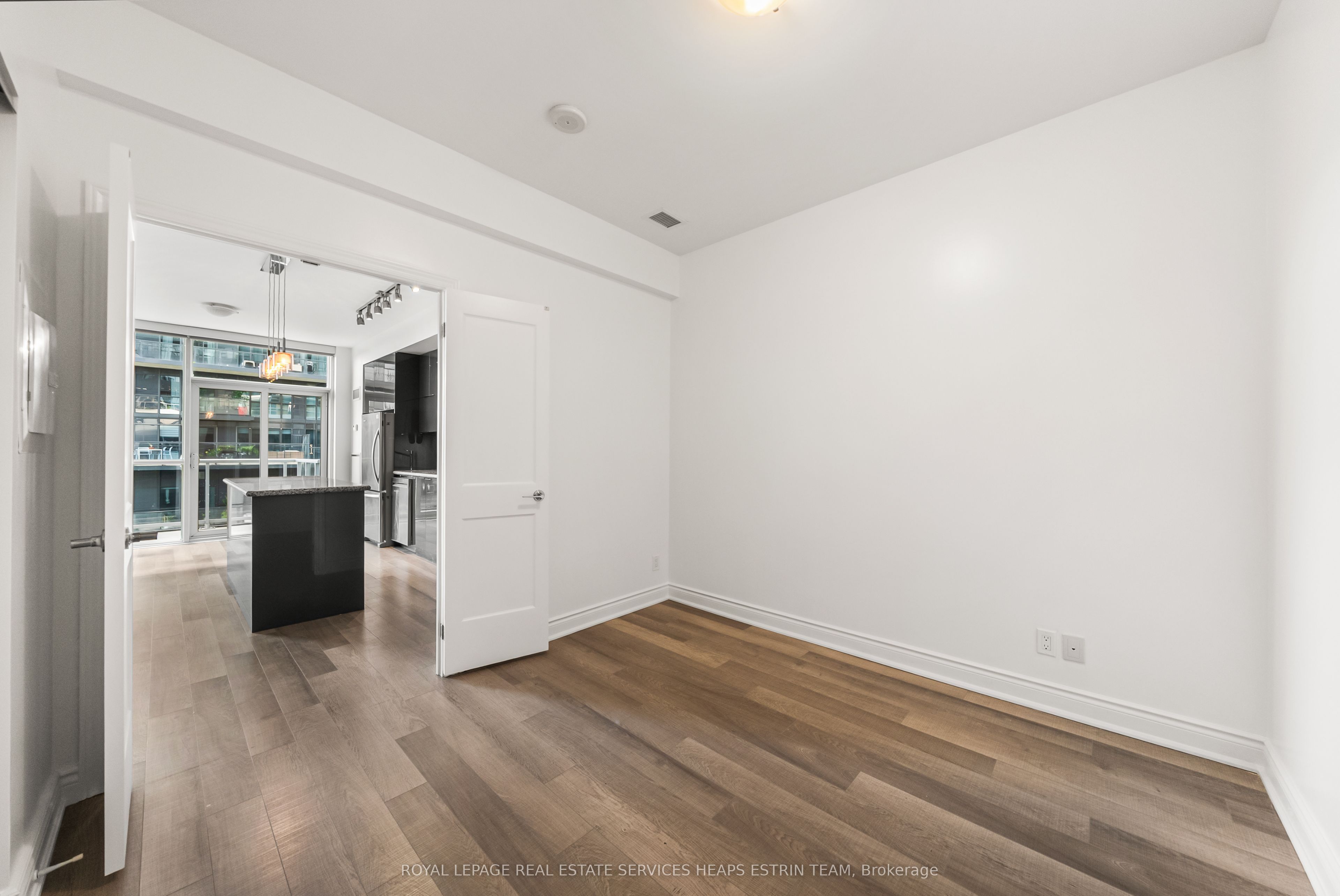 80 Marine Parade Drive 423, Toronto, ON M8V 0A3 photo 5