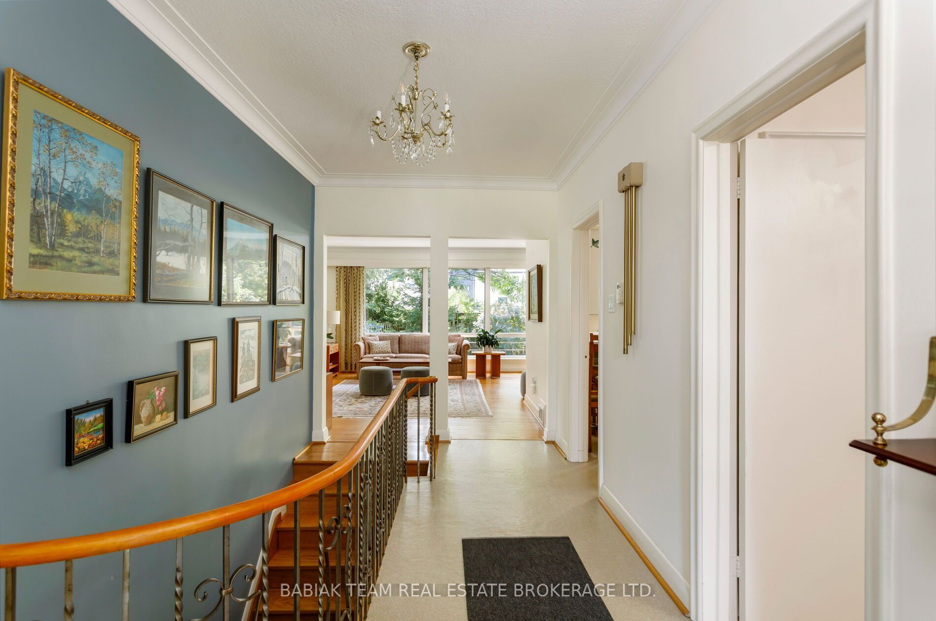 4 Ivy Lea Crescent, Toronto, ON M8Y 2B2 photo 3