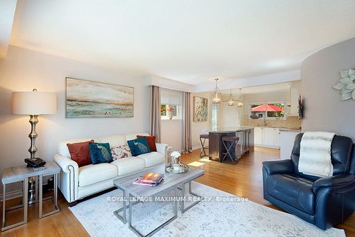 38 Abbey Road, Brampton, ON L6W 2T8 photo 3
