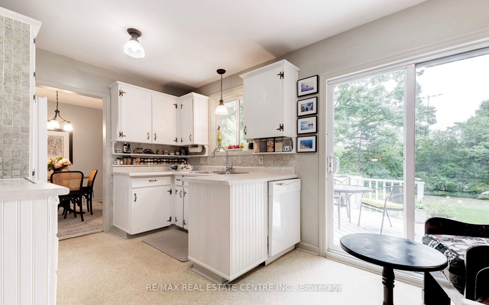 124 Ulster Drive, Oakville, ON L6L 3P2 photo 2