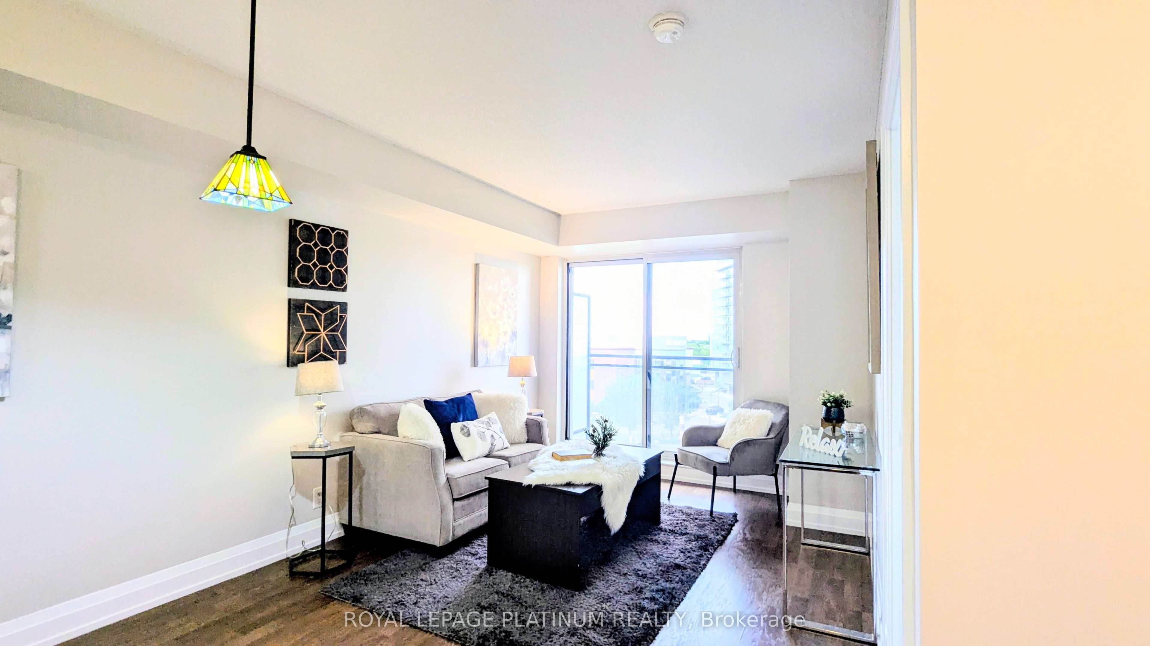 1070 Sheppard Avenue W 503, Toronto, ON M3J 0G8 photo 3