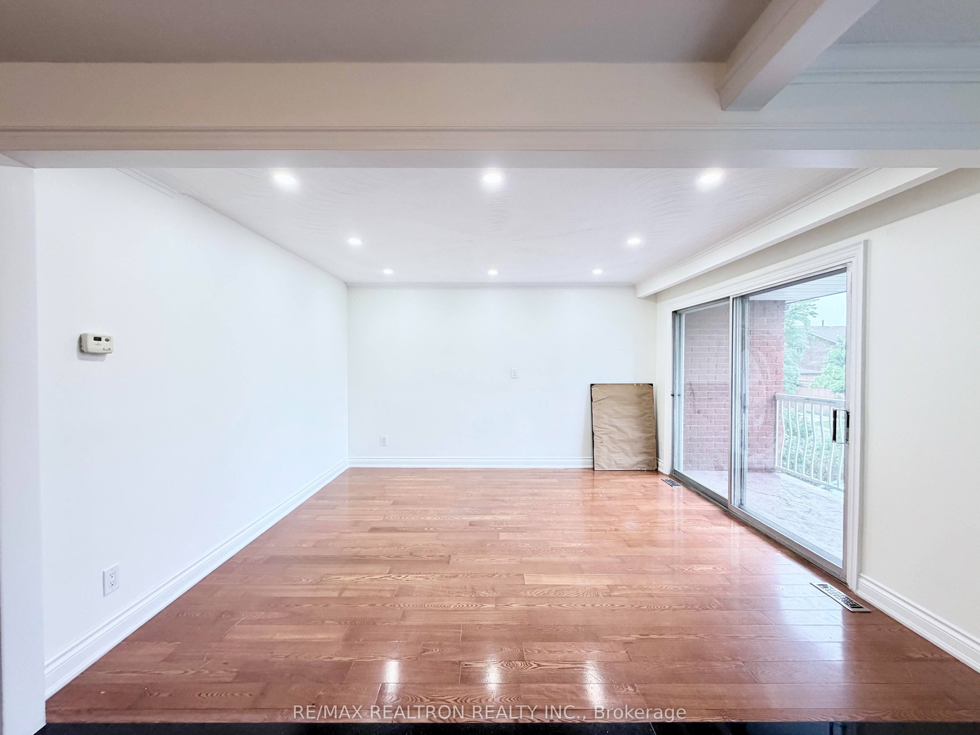 3948 Midhurst Lane Main Floor, Mississauga, ON L4Z 1C7 photo 5