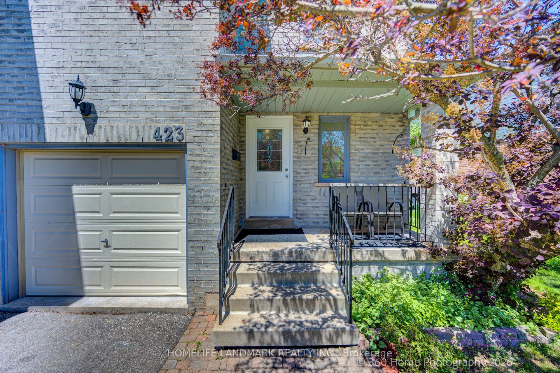 423 Levanna Lane, Oakville, ON L6H 6B8 photo 3