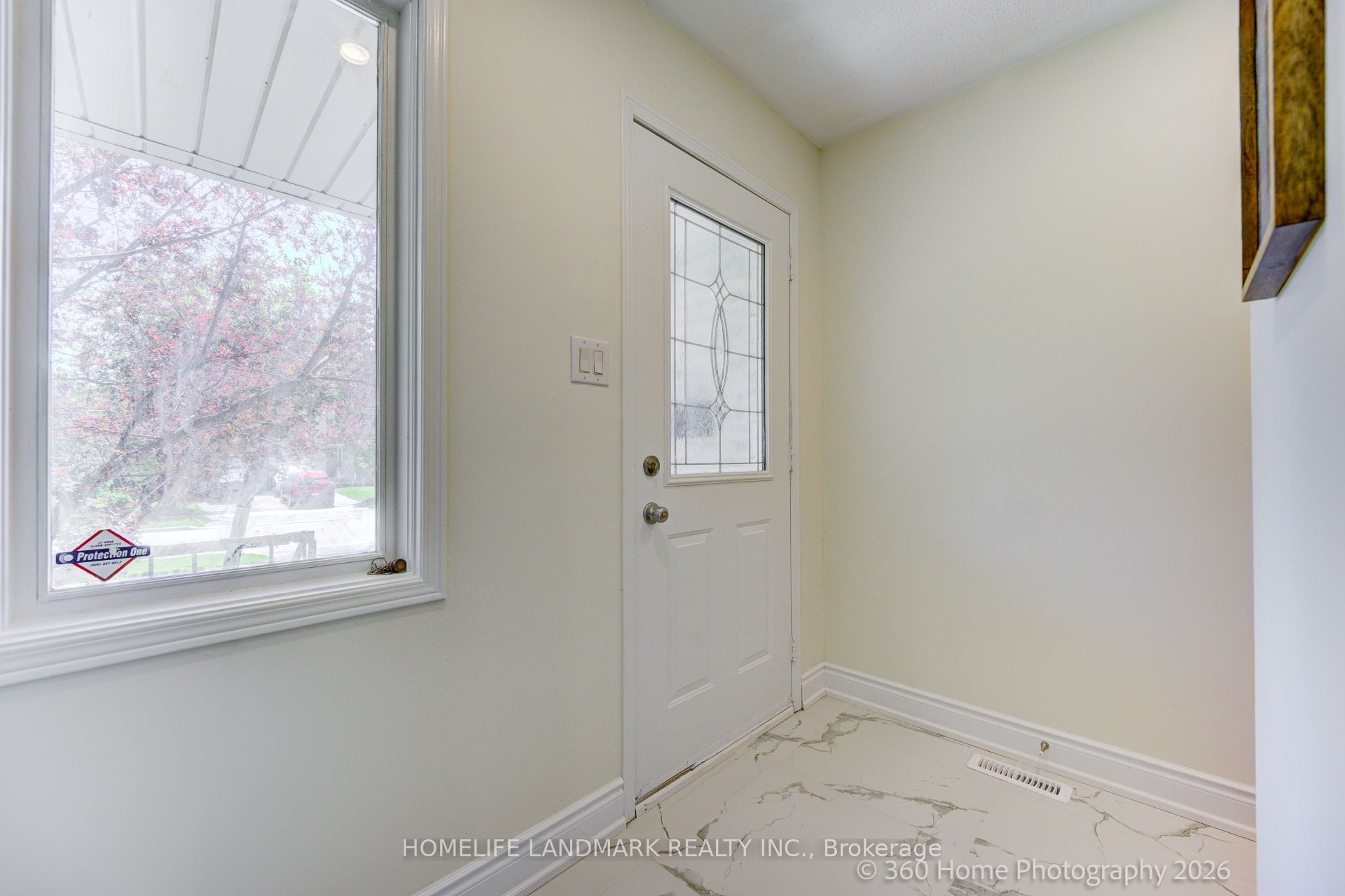 423 Levanna Lane, Oakville, ON L6H 6B8 photo 4