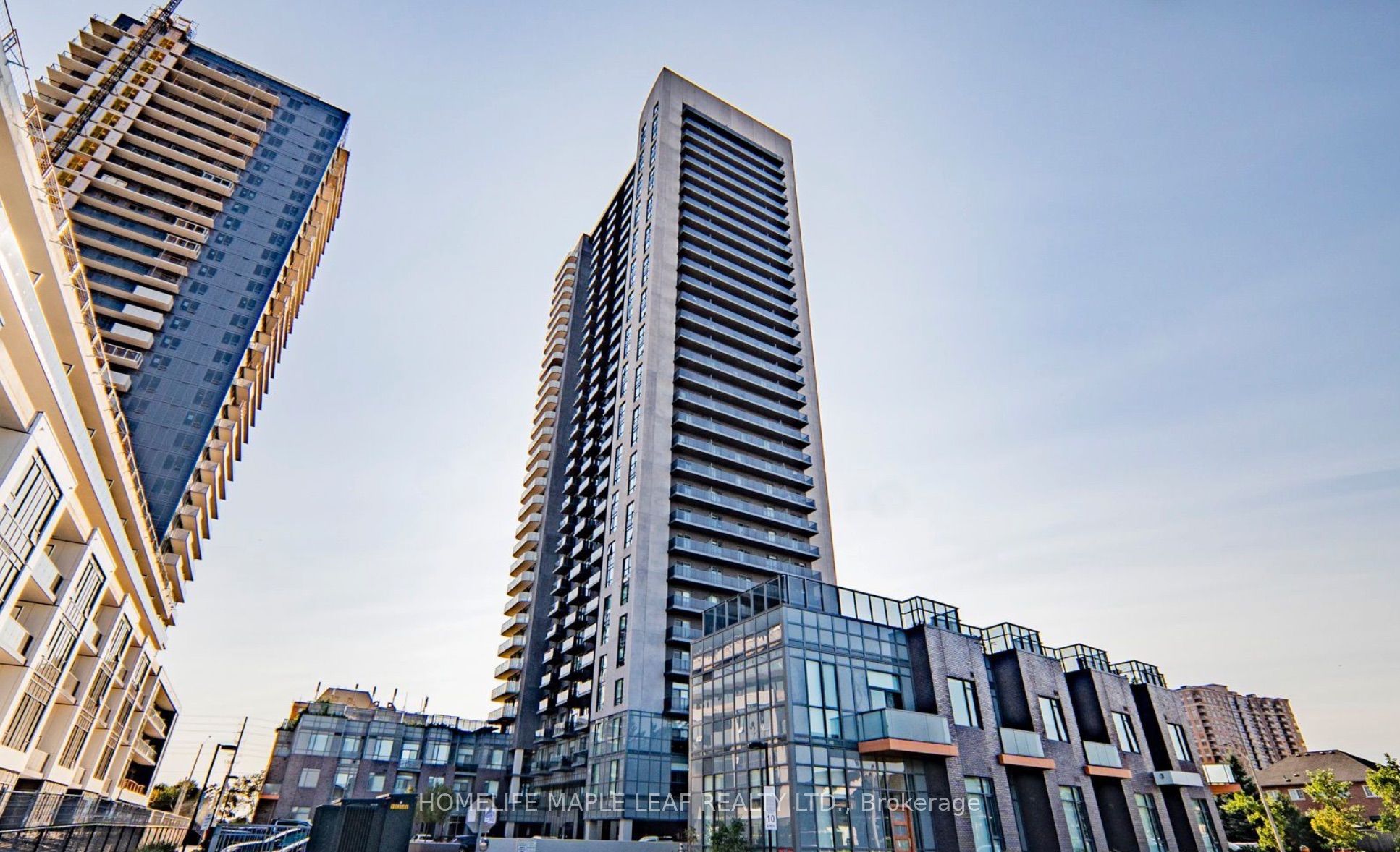 8 NAHANI Way 1019, Mississauga, ON L4Z 0C6 photo 2