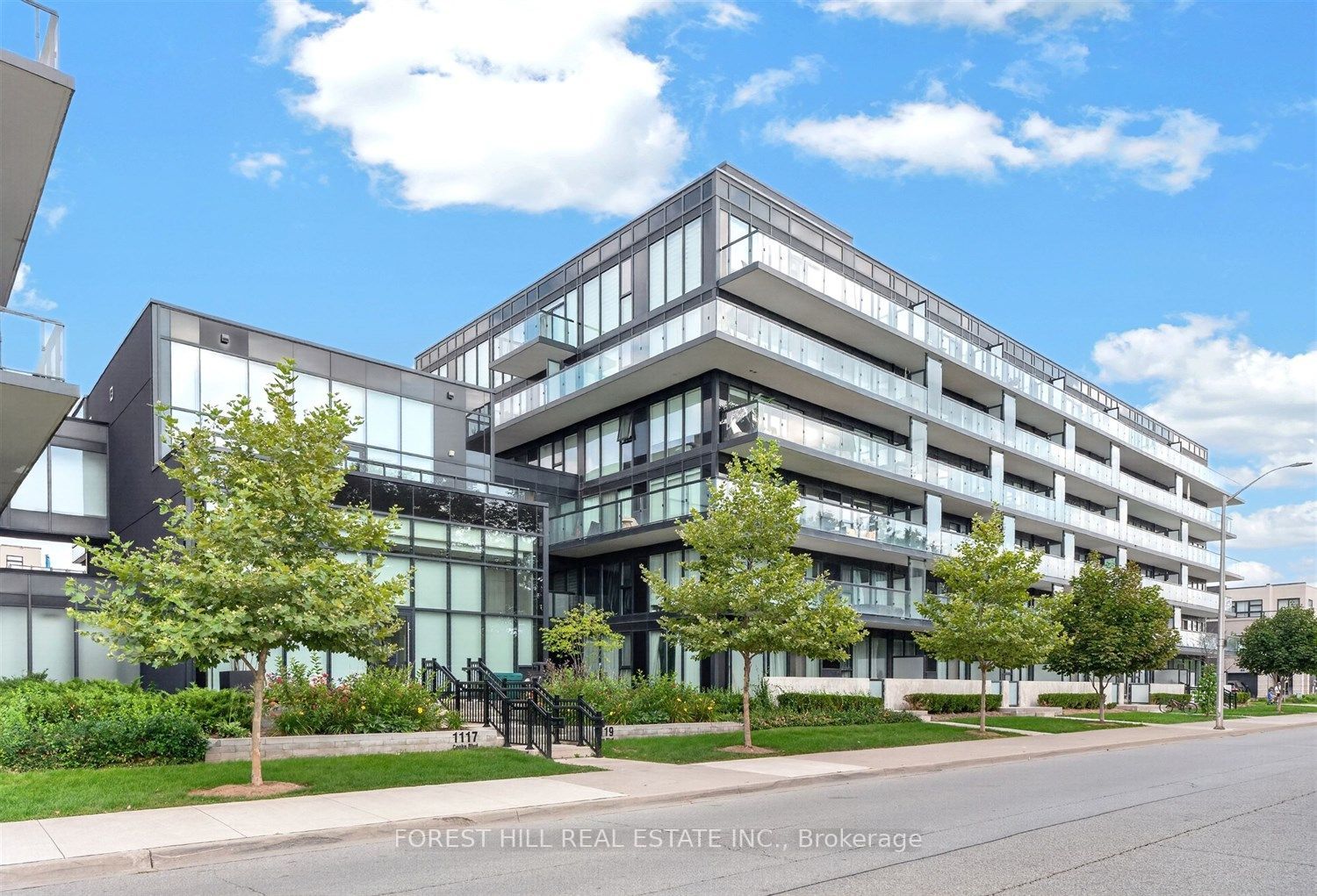 1119 Cooke Boulevard b427, Burlington, ON L7T 0C7 photo 2