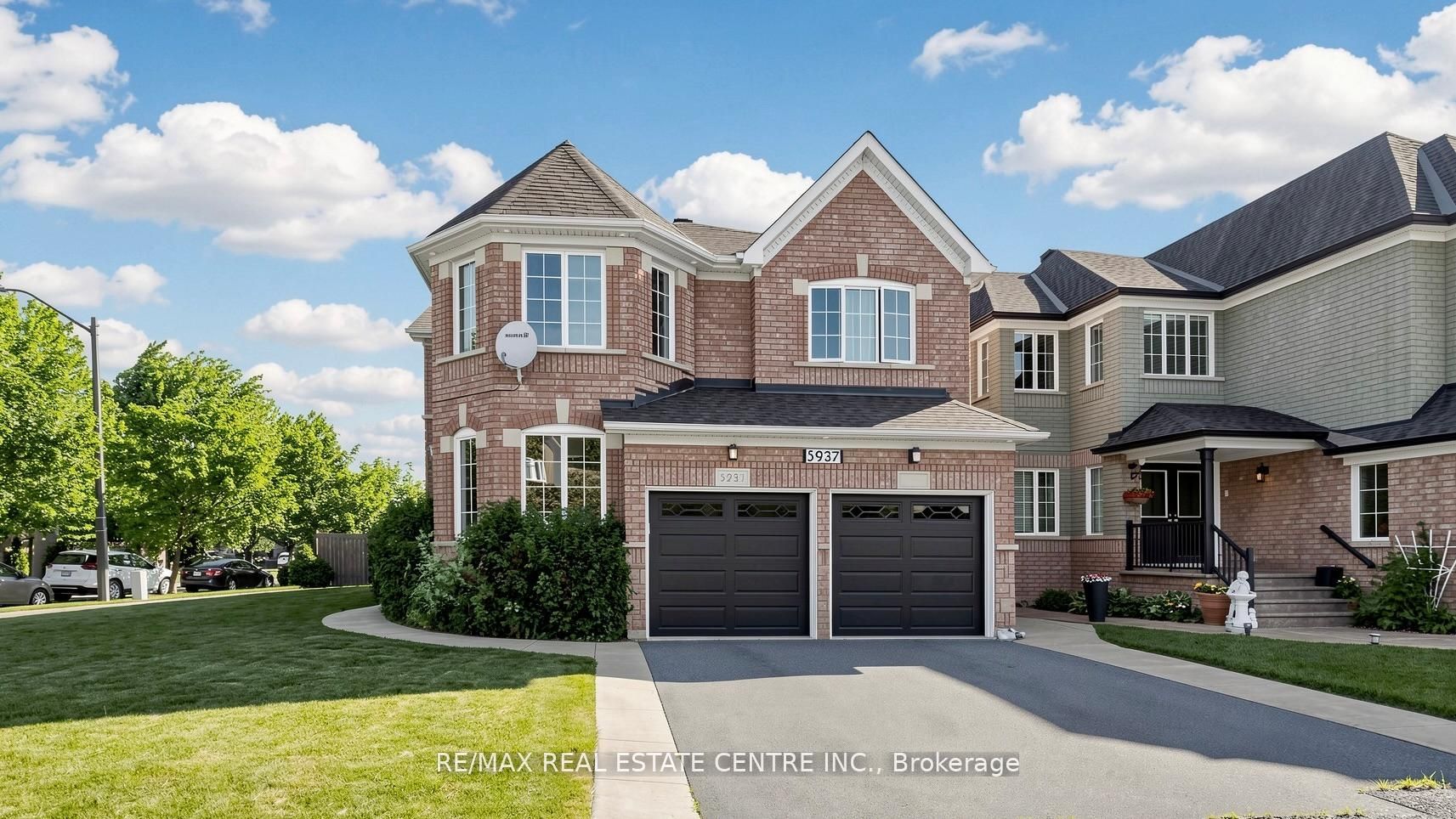 5937 Summerside Drive, Mississauga, ON L5M 6K8