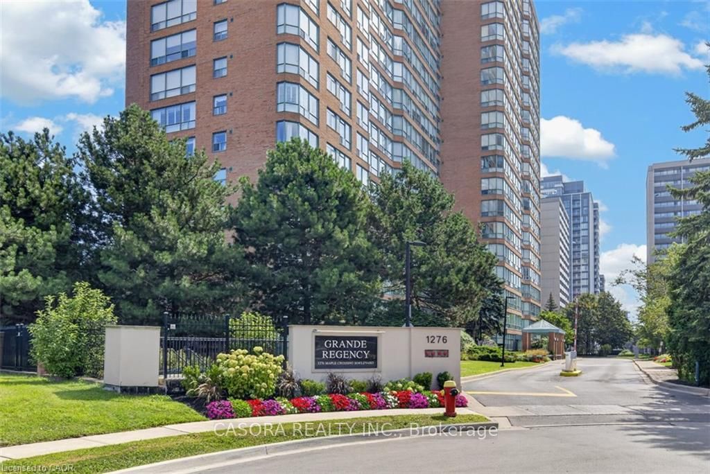 1276 Maple Crossing Boulevard 903, Burlington, ON L7S 2J9 photo 2