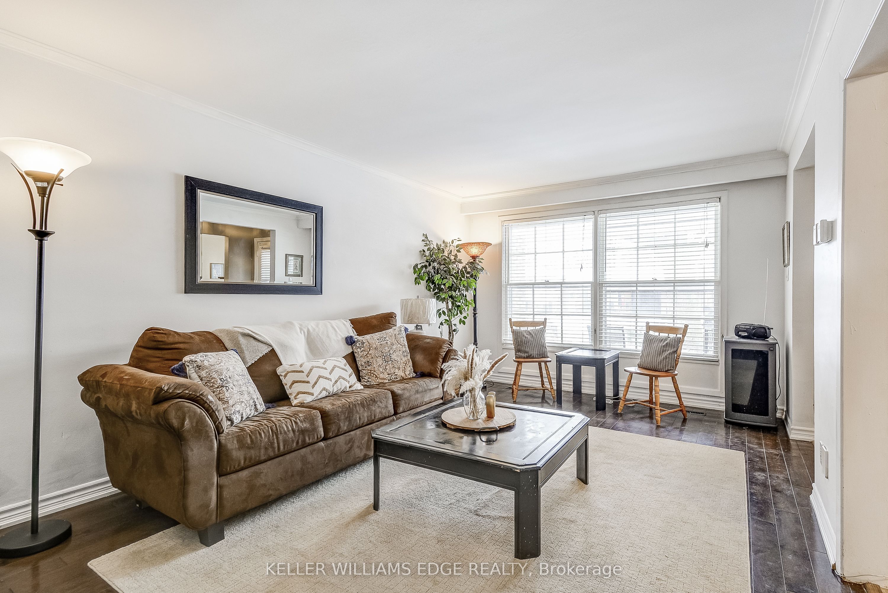 2145 Sandringham Drive, Burlington, ON L7P 1T8 photo 5