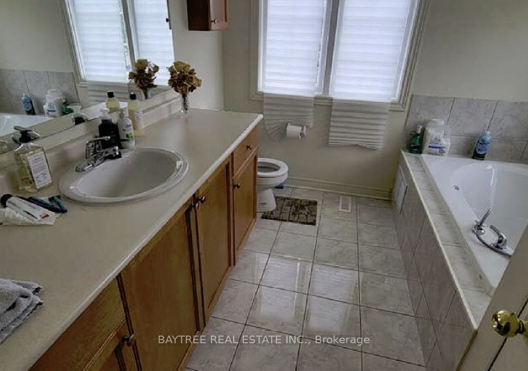 54 Streamline Drive, Brampton, ON L6V 4T1 photo 5
