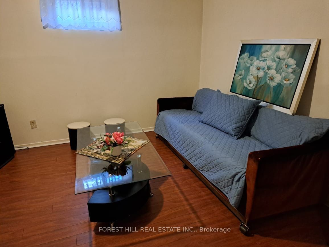 1706 Blackbird Drive BSMT, Mississauga, ON L4X 1M8 photo 4