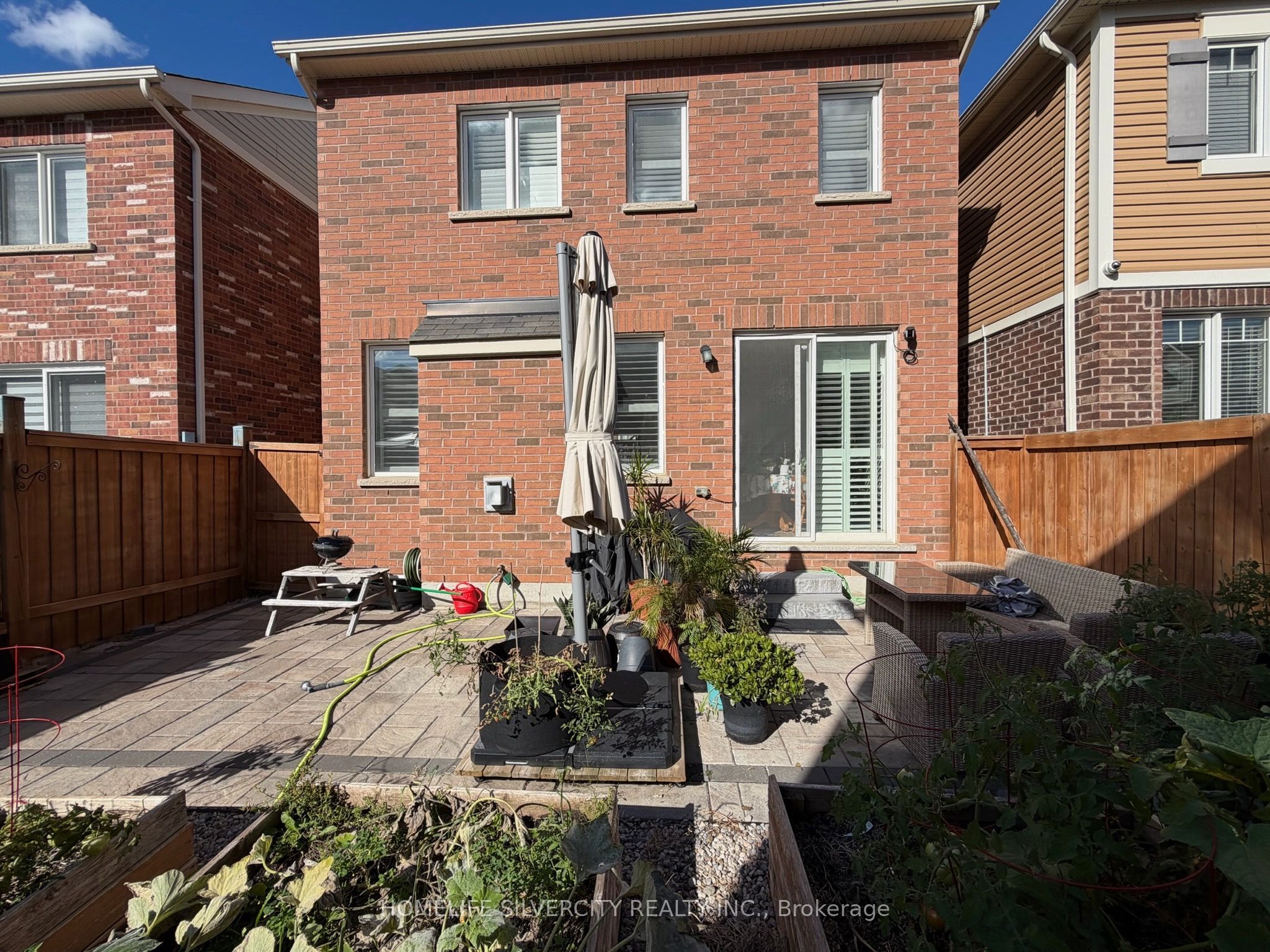 176 Robert Parkinson Drive, Brampton, ON L7A 4G8 photo 2