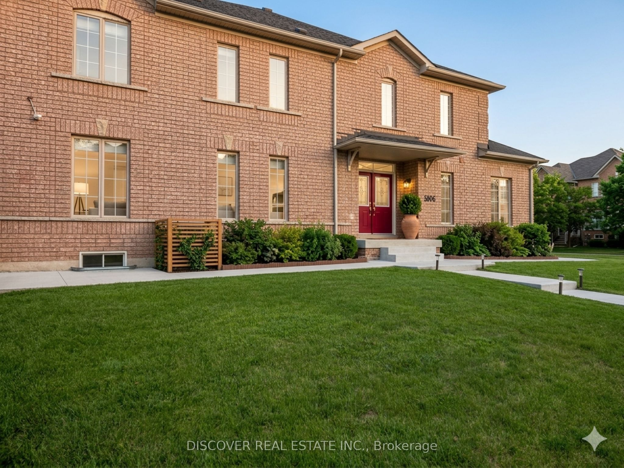 5806 Rainberry Drive, Mississauga, ON L5M 6S2