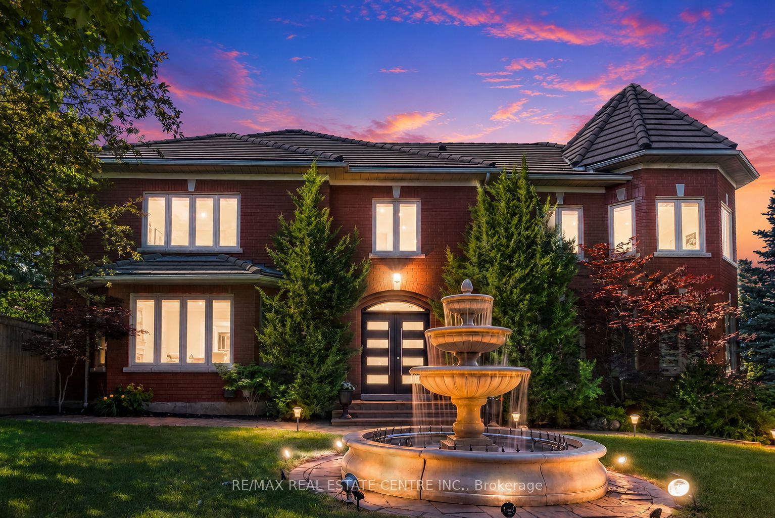 5078 Frybrook Court, Mississauga, ON L5M 5A8 photo 2