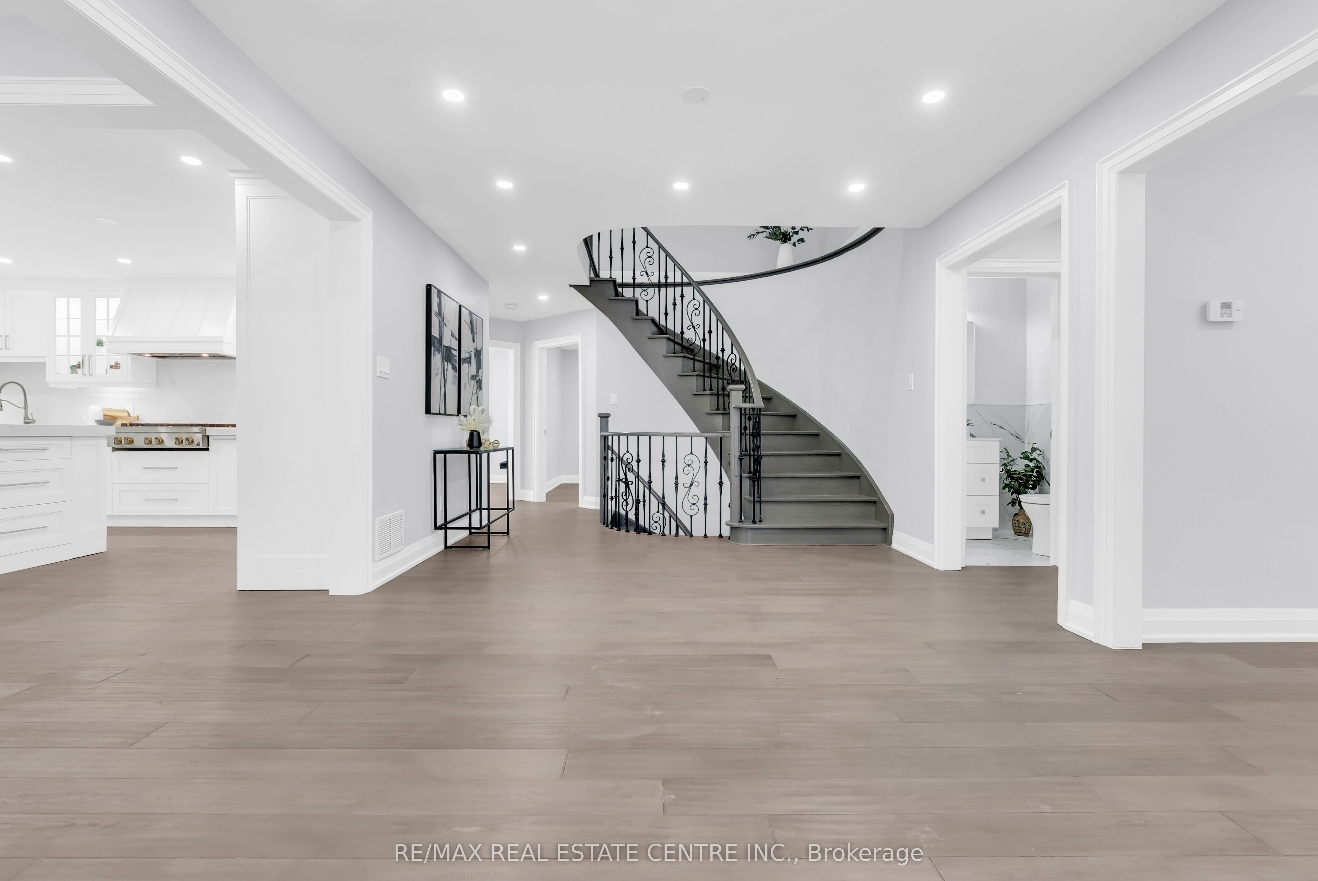 5078 Frybrook Court, Mississauga, ON L5M 5A8 photo 5