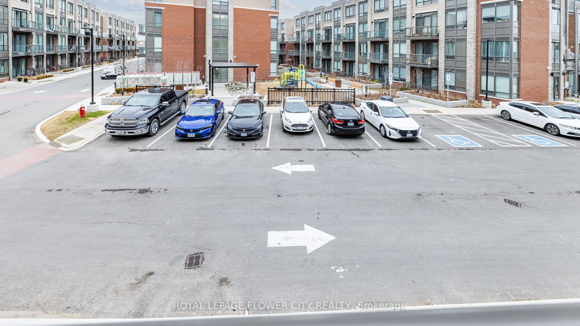 65 Attmar Drive E 253, Brampton, ON L6P 0Y6