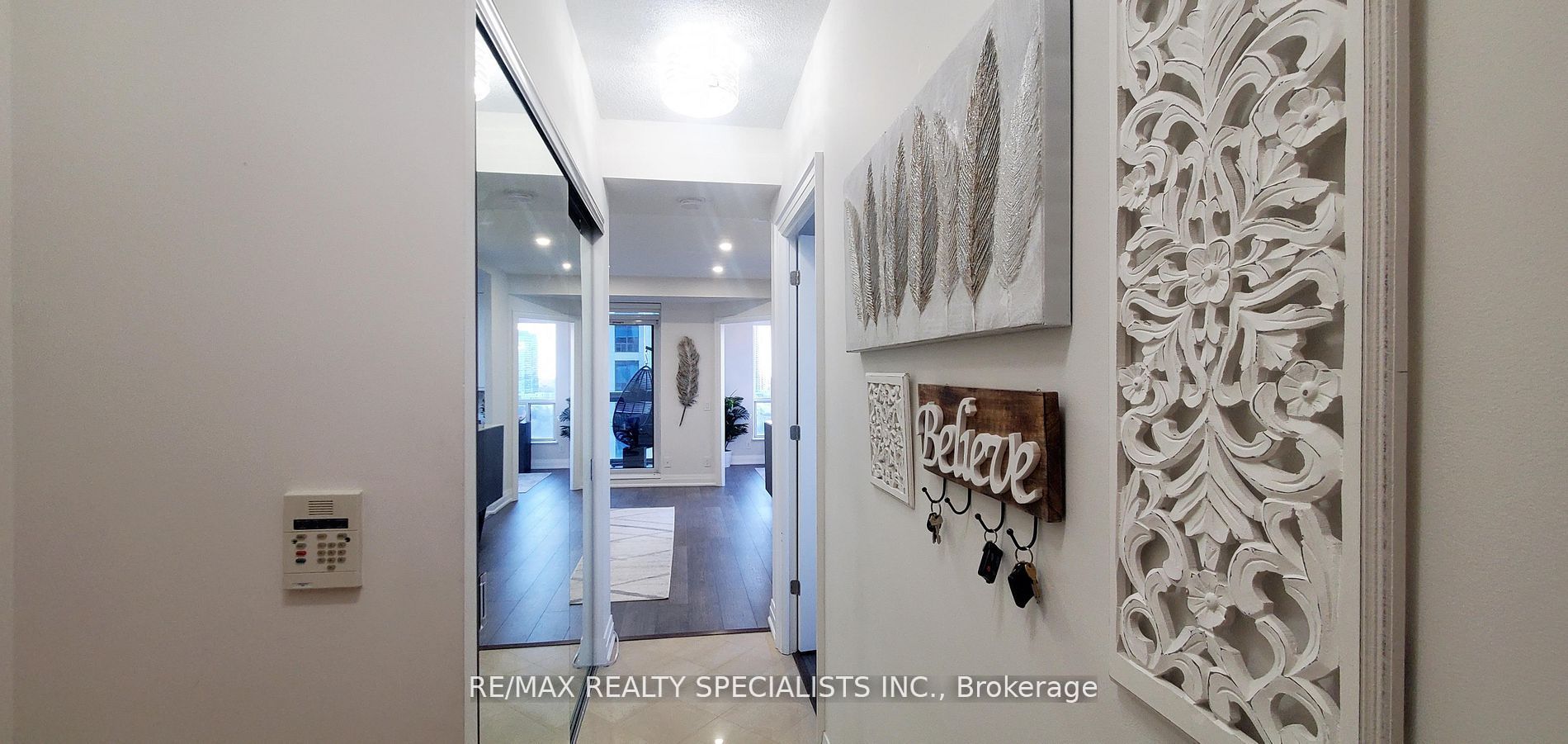 2083 Lake Shore Boulevard W 1114, Toronto, ON M8V 2Z6 photo 4