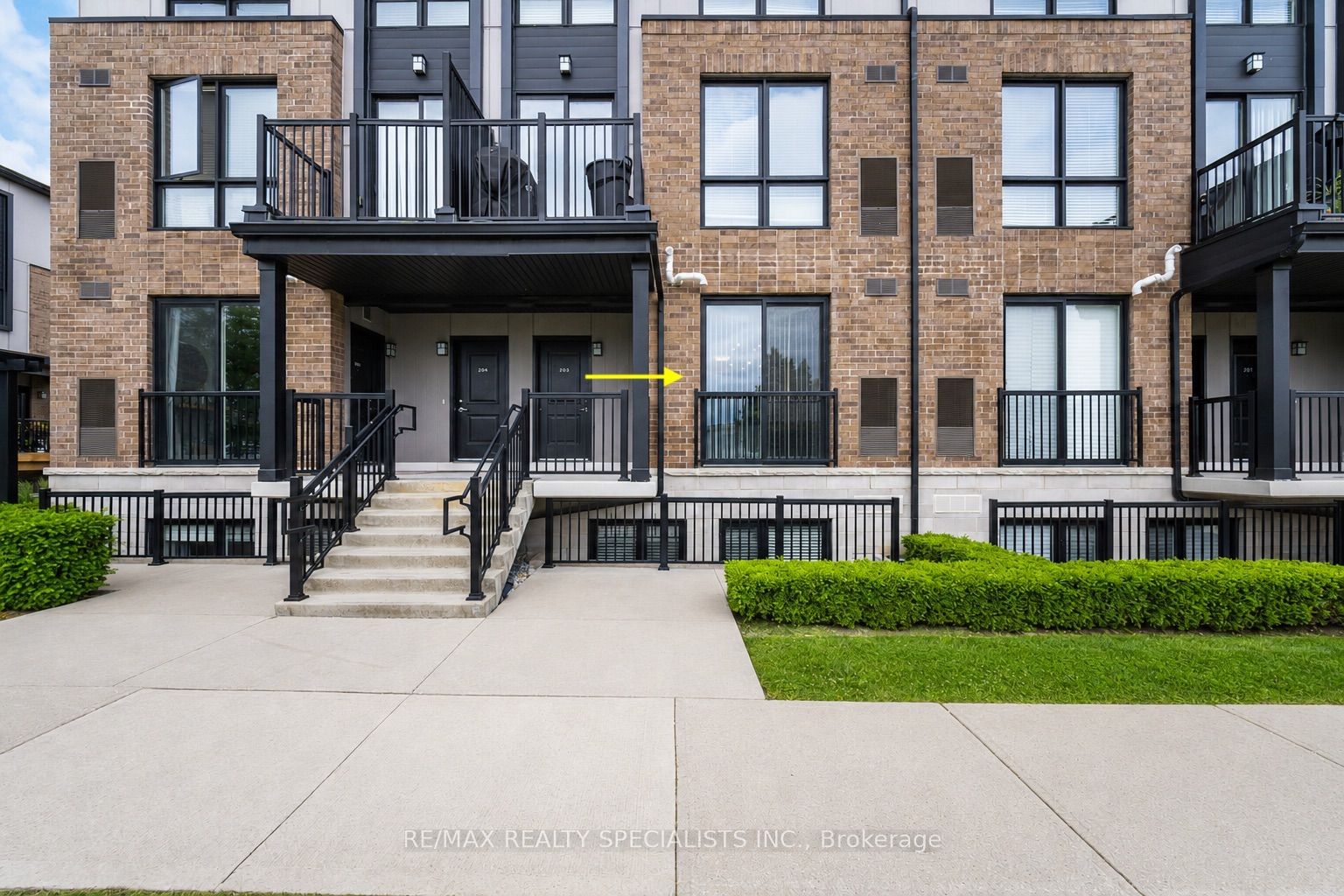 1208 Main Street E 103, Milton, ON L9T 9K7 photo 2