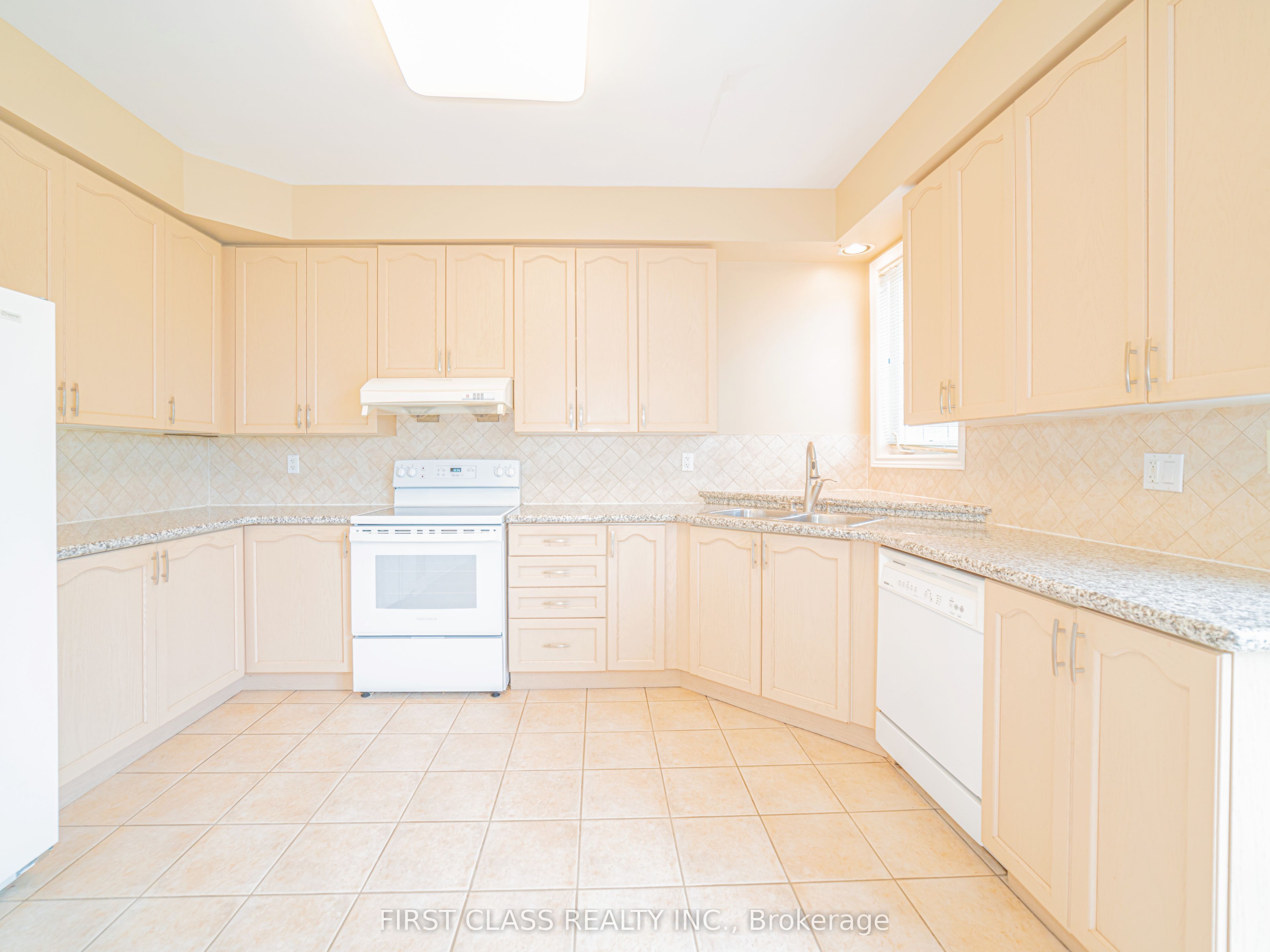 2507 Nichols Drive, Oakville, ON L6H 7A4 photo 5