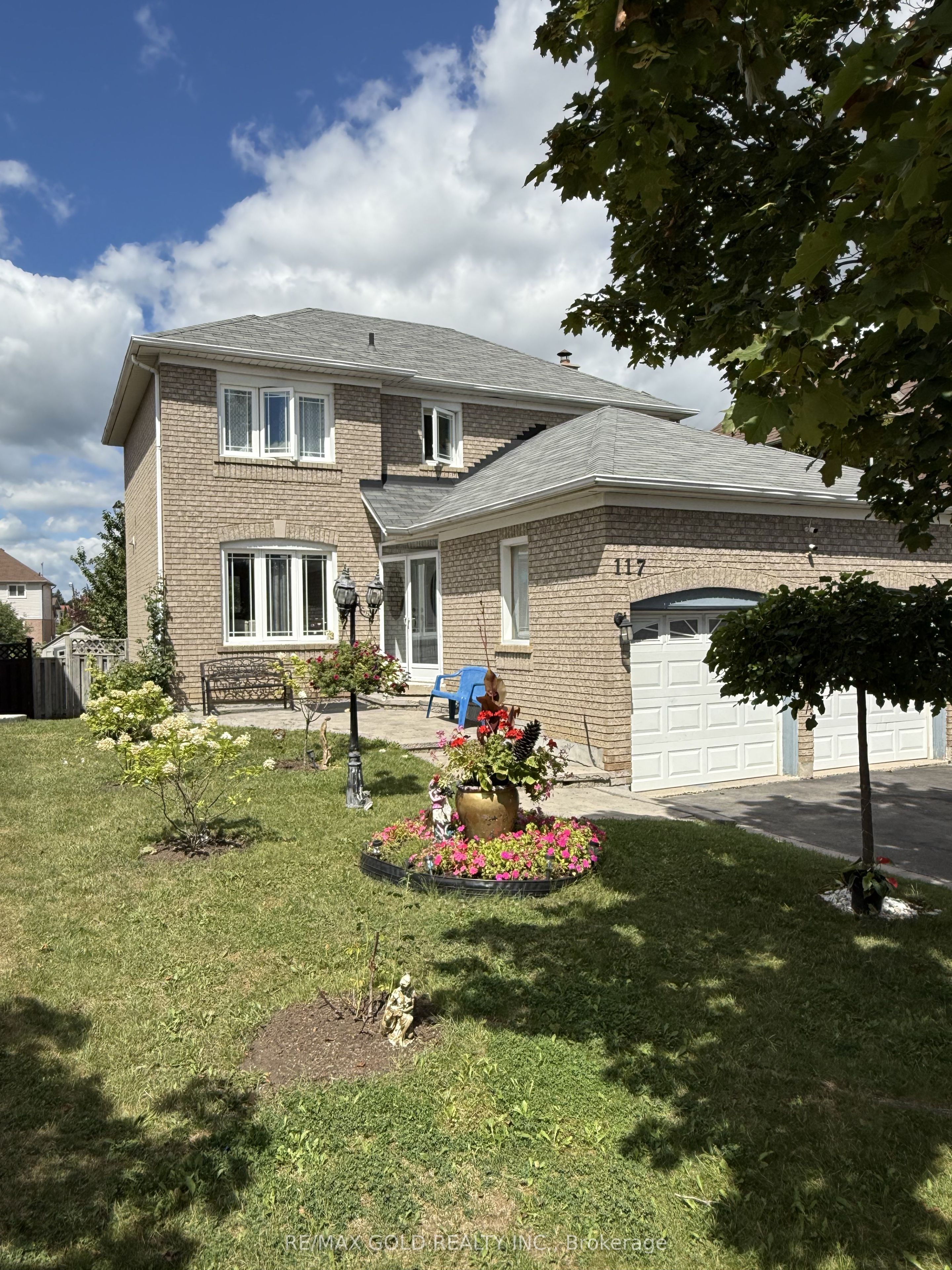 117 Sal Circle, Brampton, ON L6R 1H5 photo 4