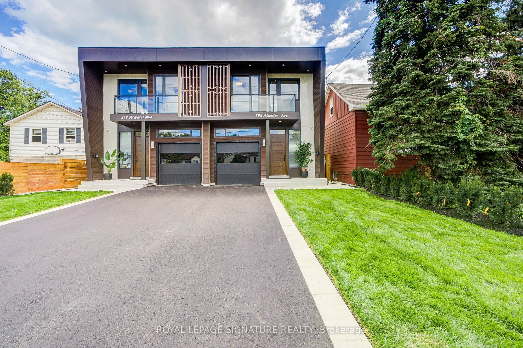 878 Atwater Avenue, Mississauga, ON L5E 1M1 photo 2