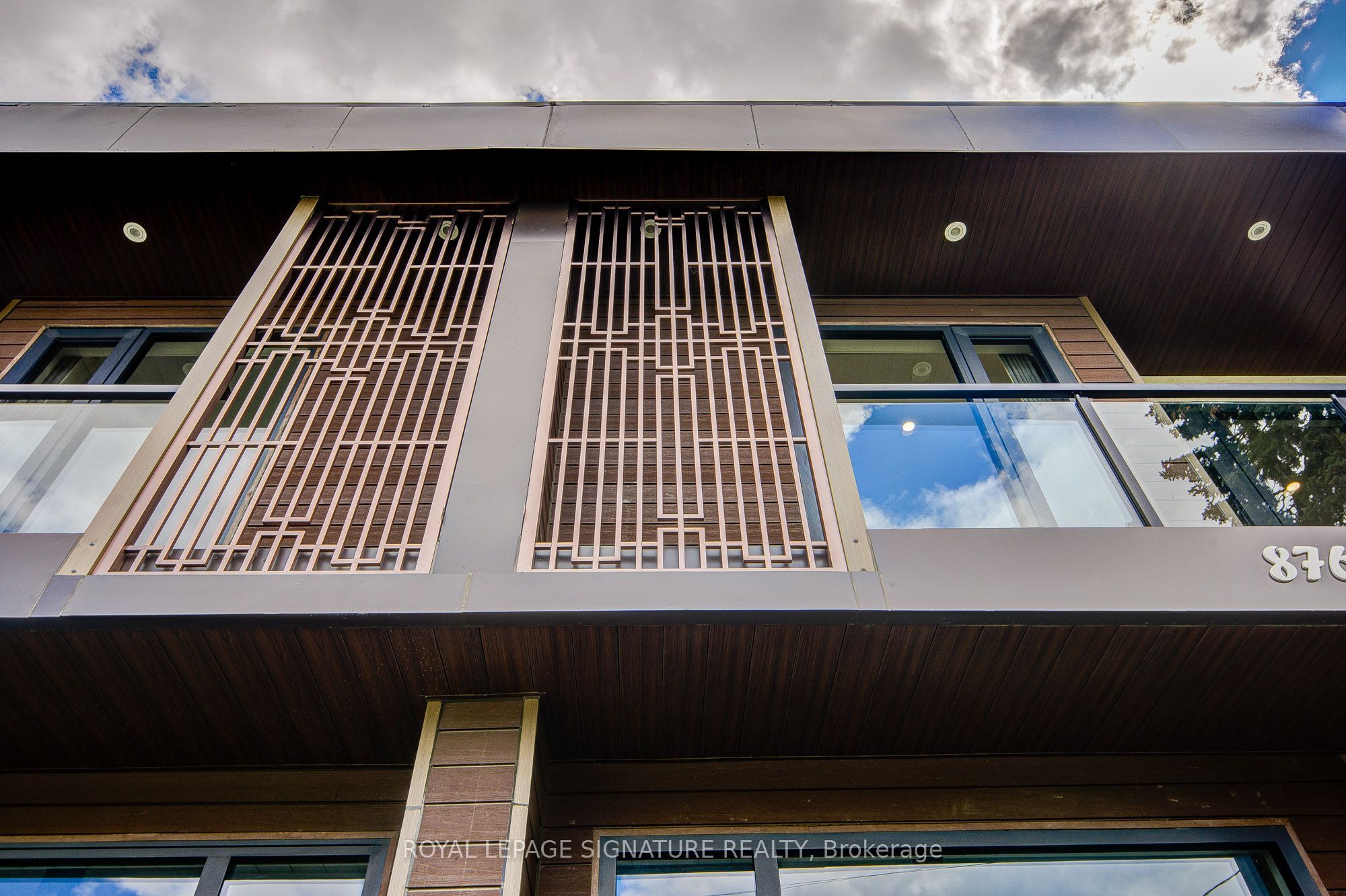 878 Atwater Avenue, Mississauga, ON L5E 1M1 photo 4