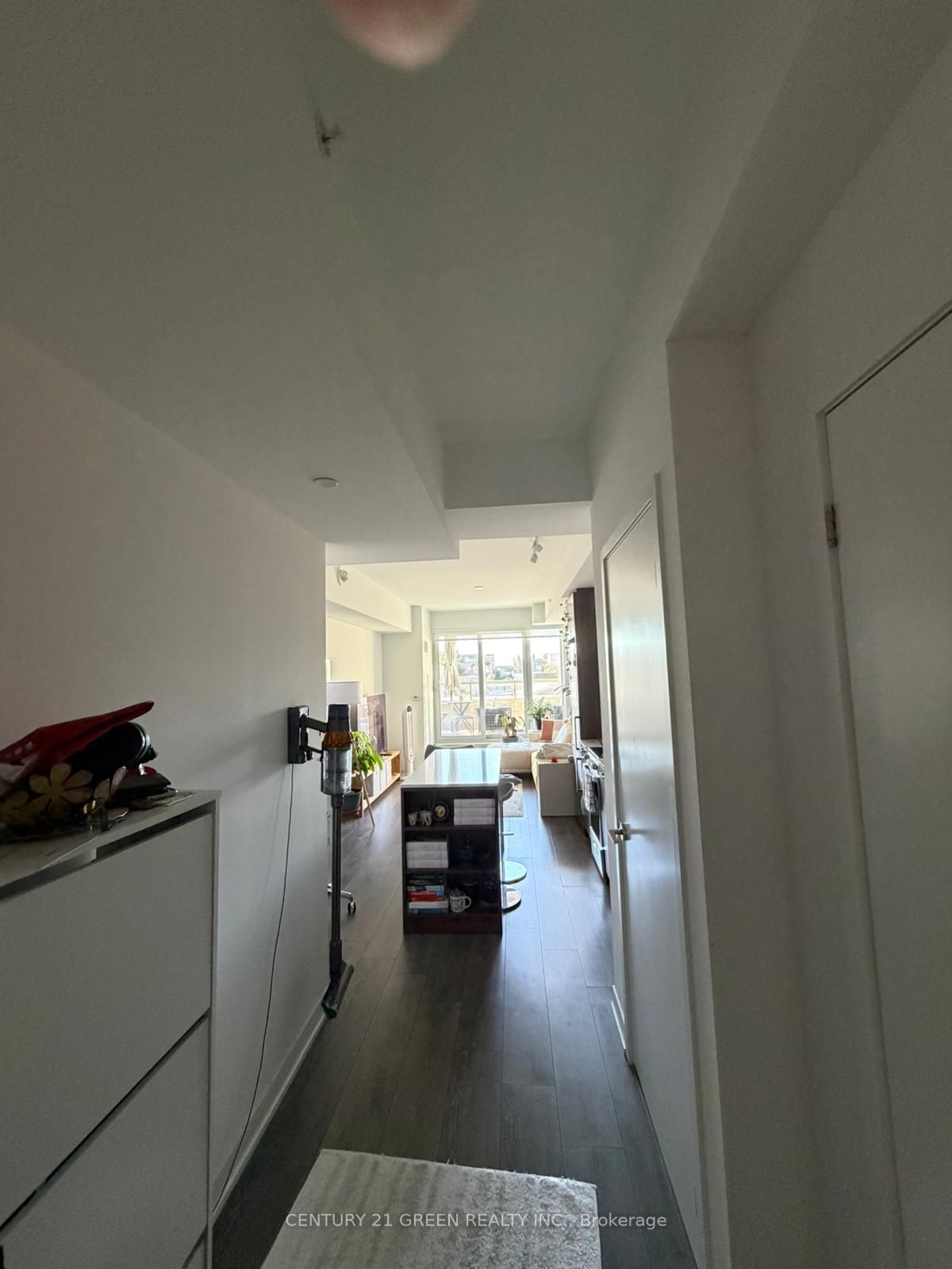 1787 St. Clair Avenue W 201, Toronto, ON M6N 1J6 photo 2