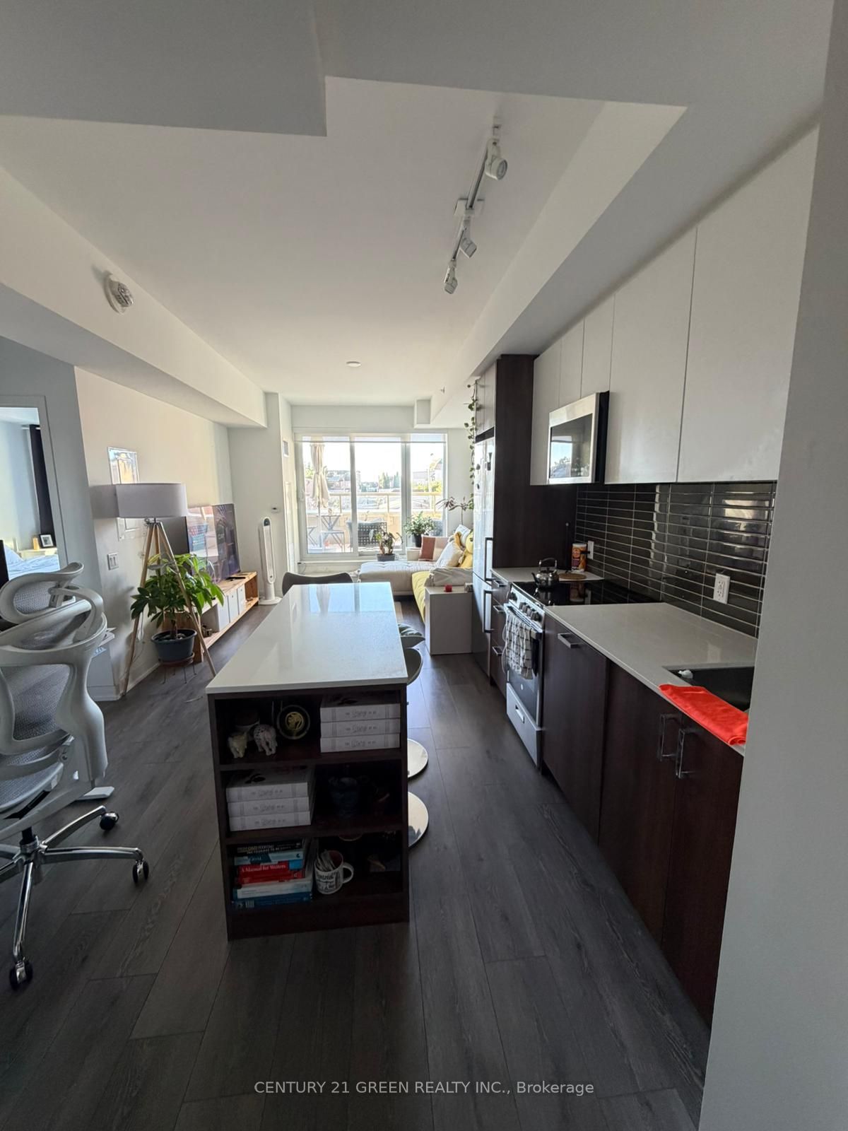 1787 St. Clair Avenue W 201, Toronto, ON M6N 1J6 photo 5