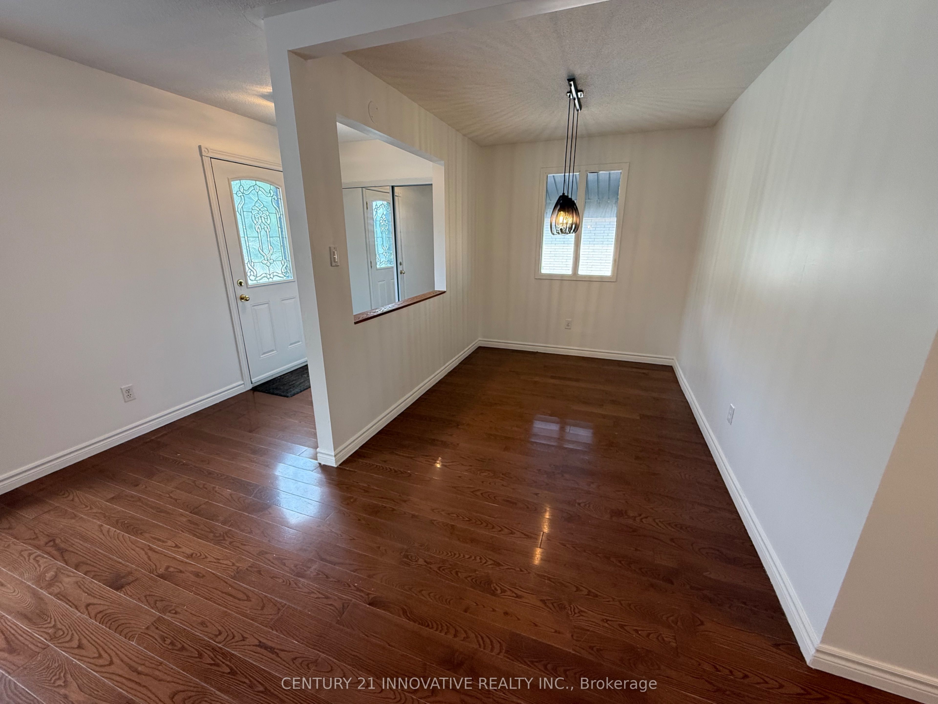 541 Chamberlain Road Upper, Burlington, ON L7L 2V2 photo 4