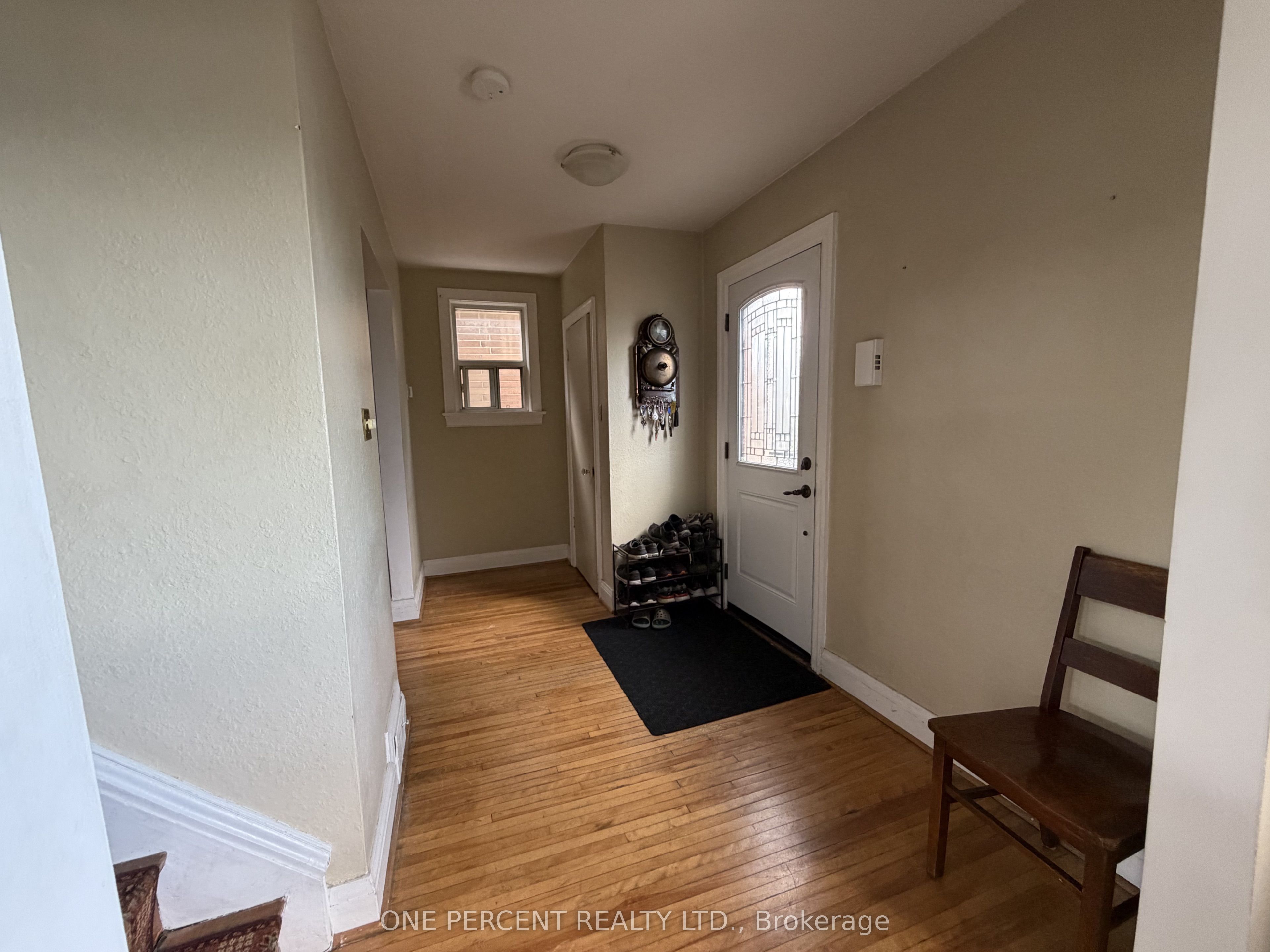 112 Yore Road, Toronto, ON M6M 1X1 photo 4