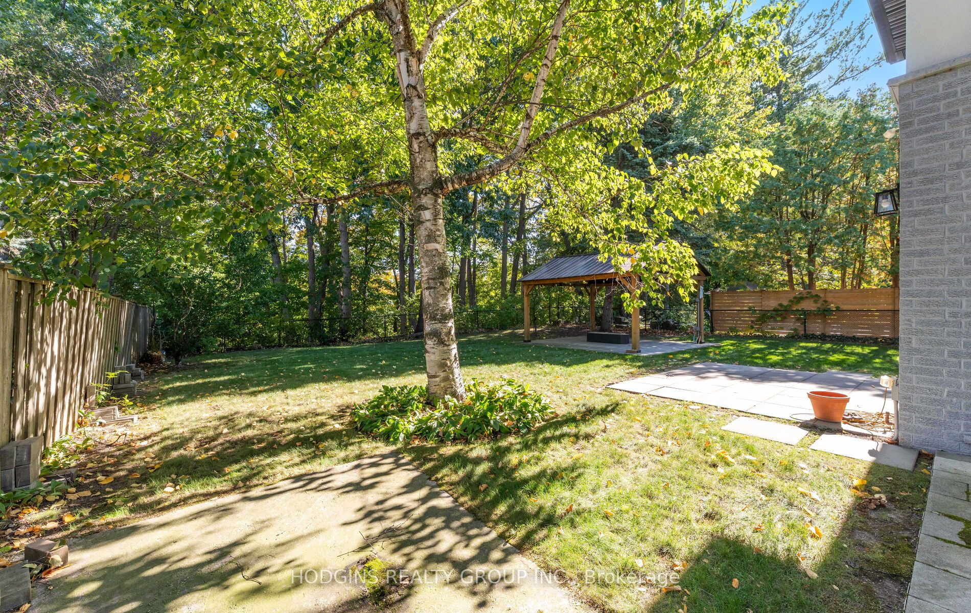 1670 Caverly Court, Mississauga, ON L5L 3L7 photo 4