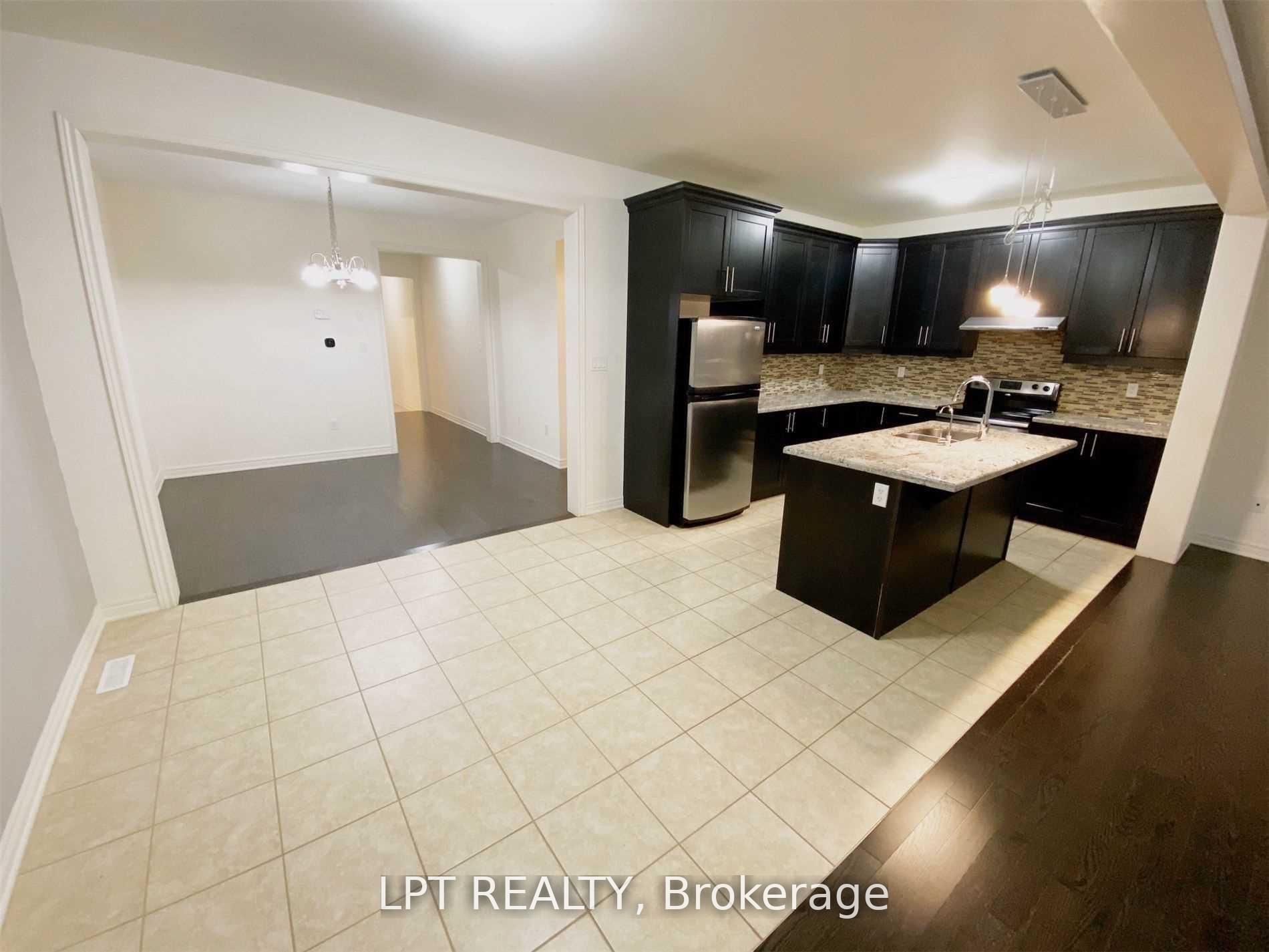 35 Humberstone Crescent, Brampton, ON L7A 4C2 photo 3